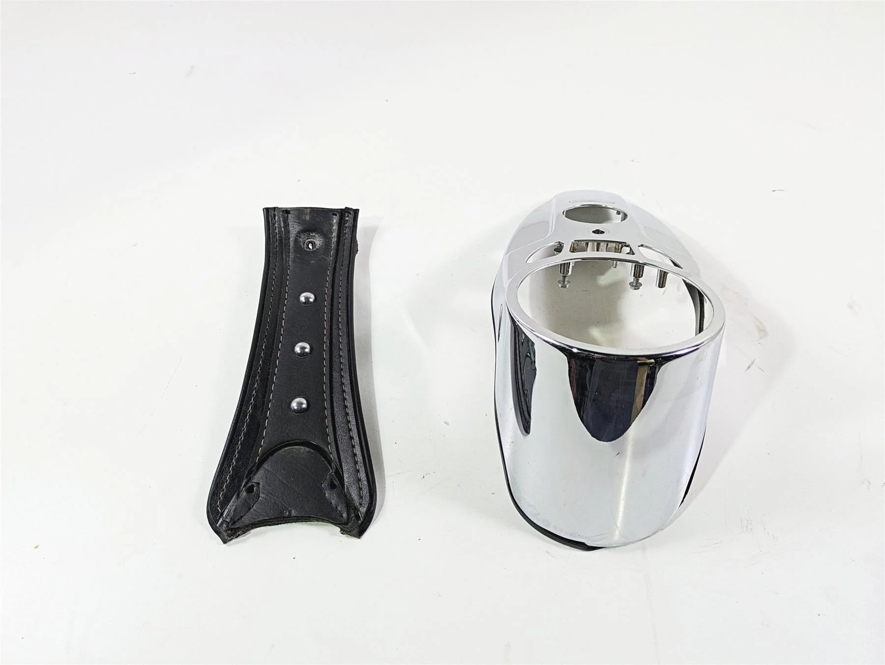 2017 Harley Softail Heritage Classic FLSTC Tank Dash Console Cover 71952-11 - Image 2