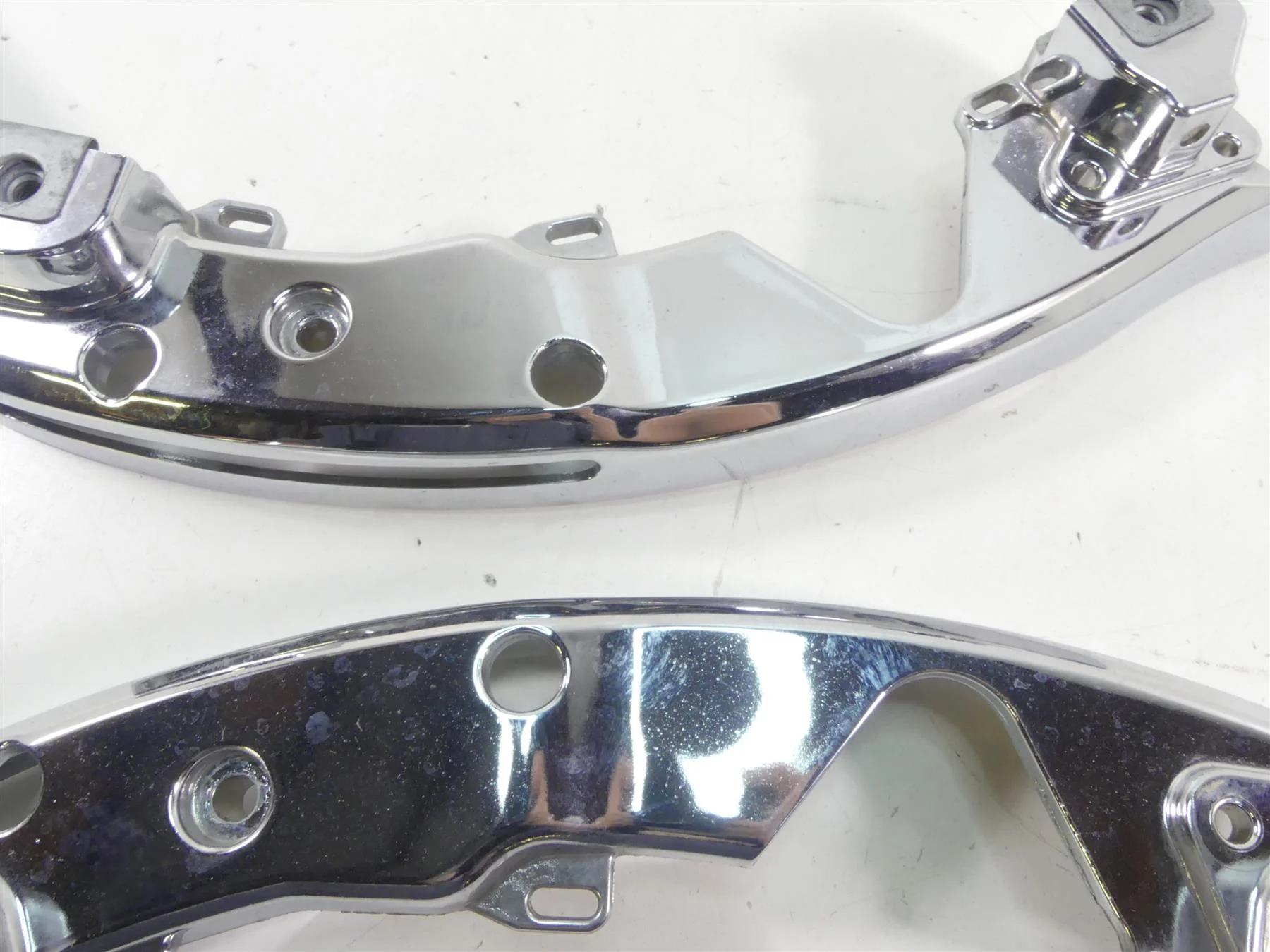 2017 Harley Touring FLHTKL Electra Glide Chrome Saddlebag Holder Set 90200503 - Image 5