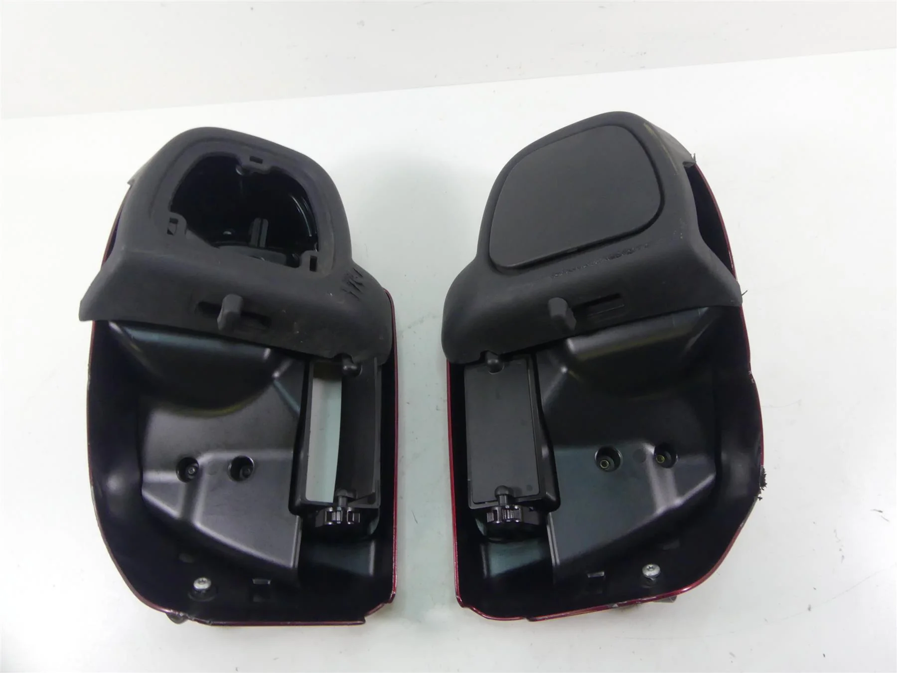 2017 Harley Touring FLHTKL Electra Glide Left Right Lower Leg Fairings 57100112 - Image 2