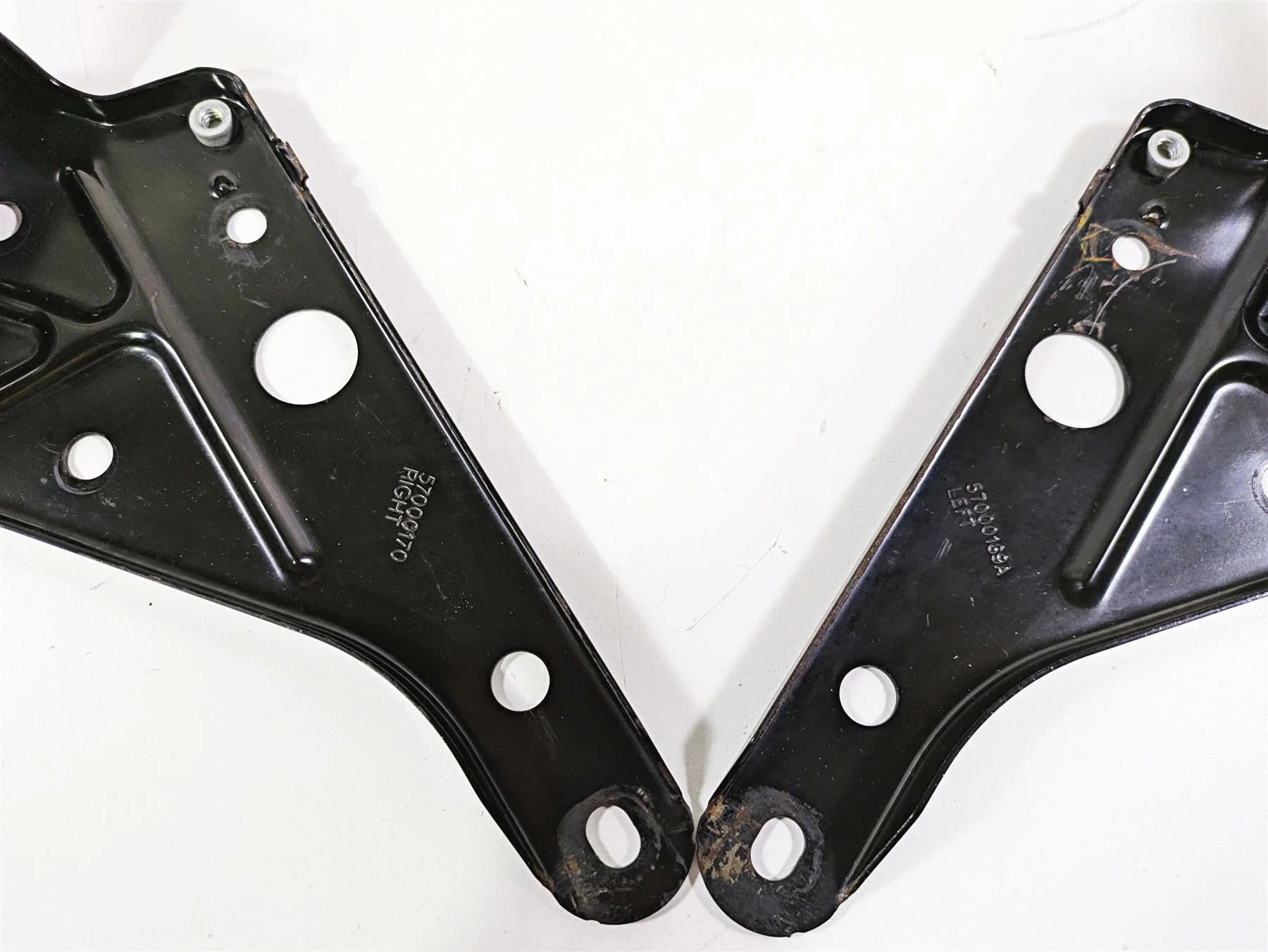2017 Harley Touring FLHTKSE CVO E-Glide Front Fairing Support Mount Set 57000169 - Image 2