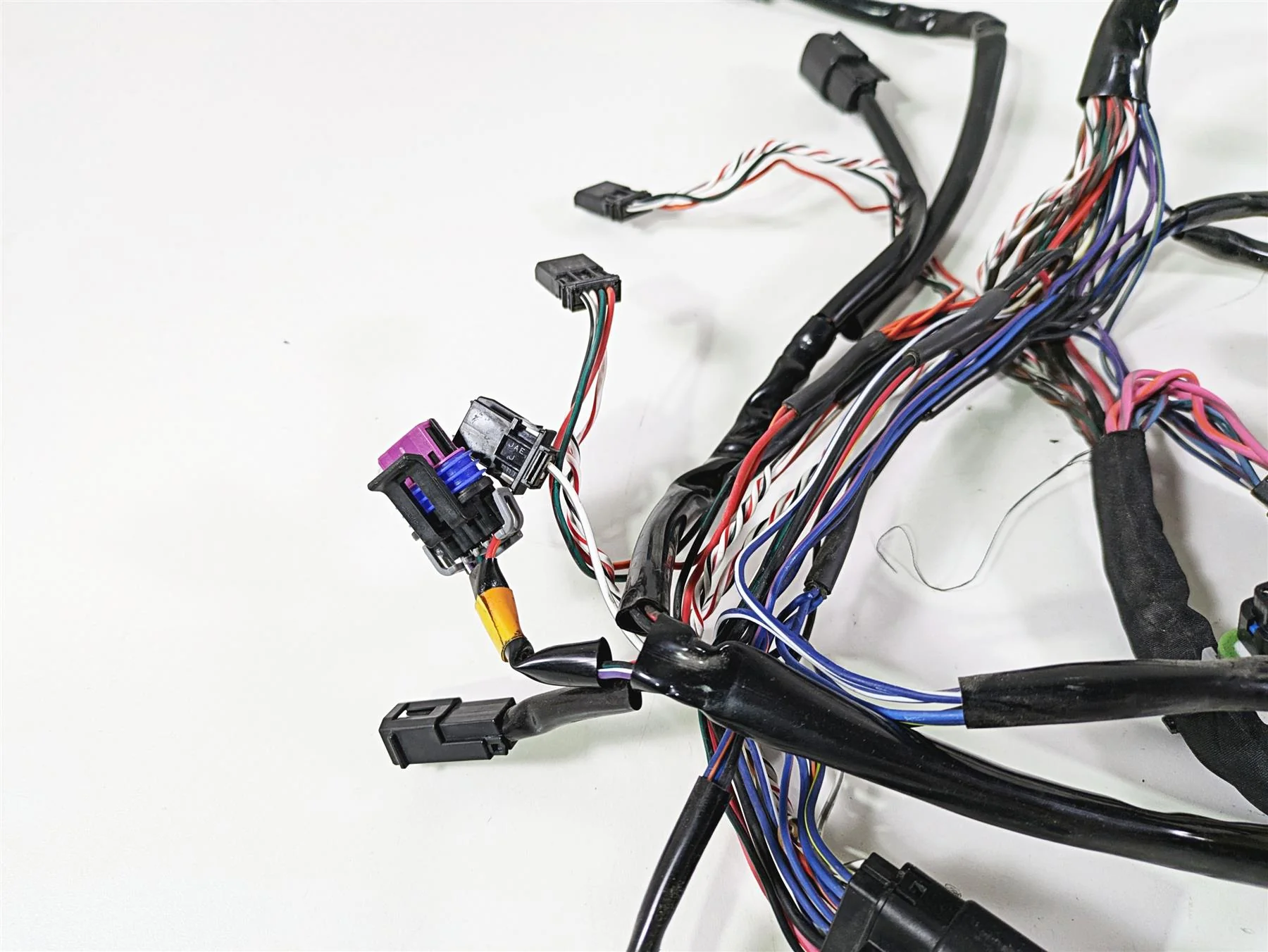 2017 Harley Touring FLHTKSE CVO E-Glide Front Fairing Wiring - Read 69201558 - Image 4