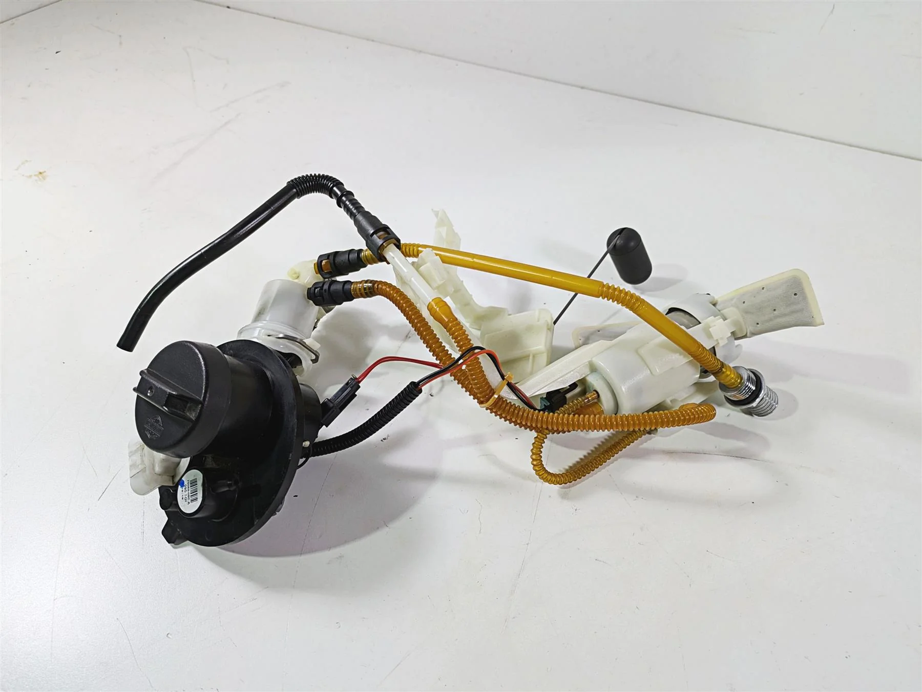 2017 Harley Touring FLHTKSE CVO E-Glide Fuel Gas Petrol Pump 62908-08 75069-08C - Image 11