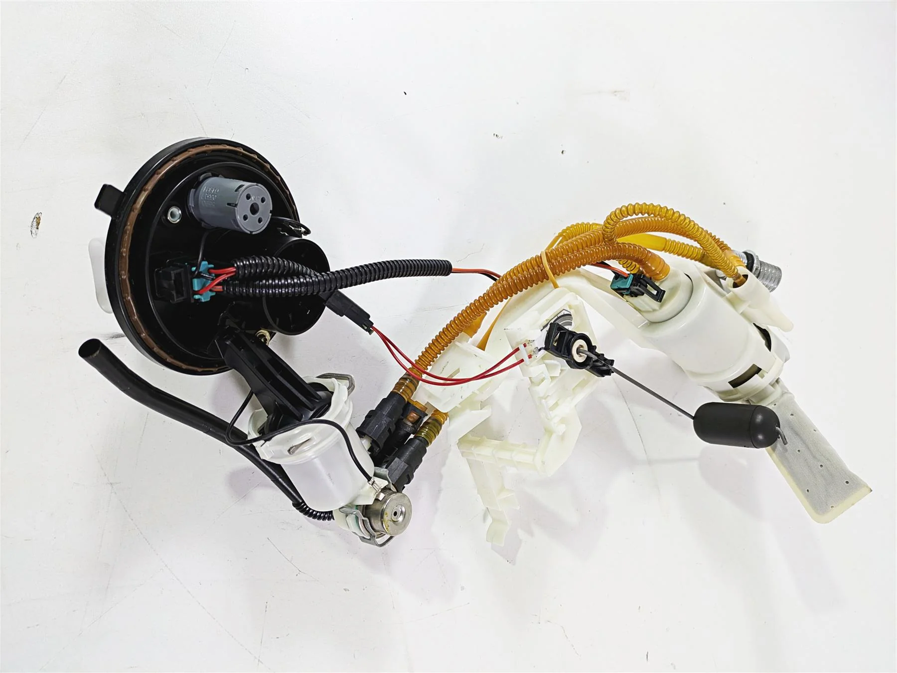 2017 Harley Touring FLHTKSE CVO E-Glide Fuel Gas Petrol Pump 62908-08 75069-08C - Image 6