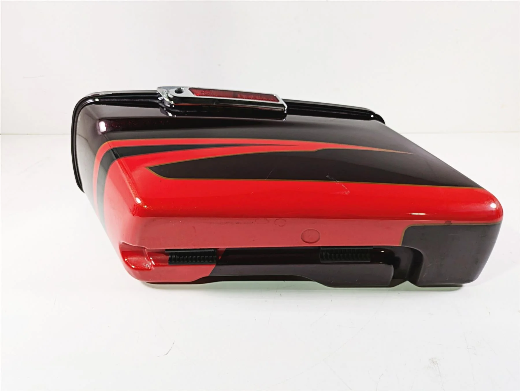 2017 Harley Touring FLHTKSE CVO E-Glide Left Saddlebag Black Garnet 90200414 - Image 8