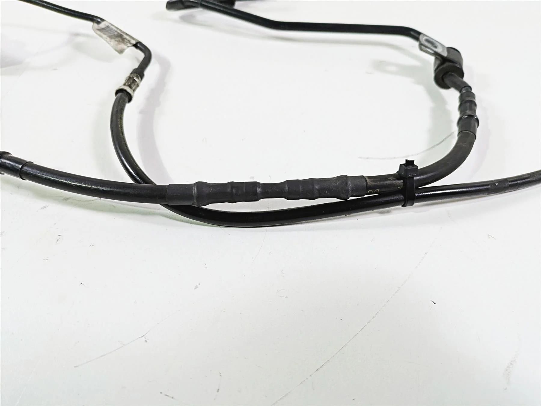 2017 Harley Touring FLHTKSE CVO E-Glide Rear Abs Brake Line Hose Set 41800012 - Image 10