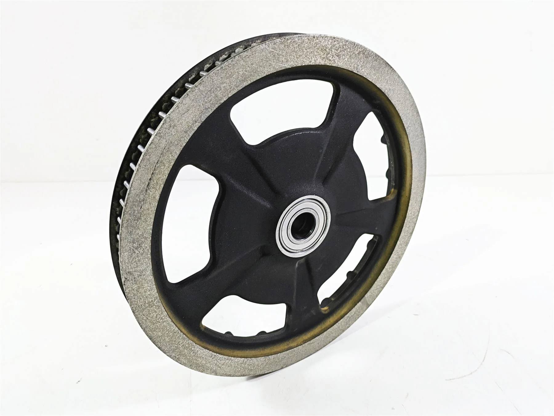 2017 Harley Touring FLHTKSE CVO E-Glide Rear Drive Belt Pulley 68T 1" 37781-09 - Image 12