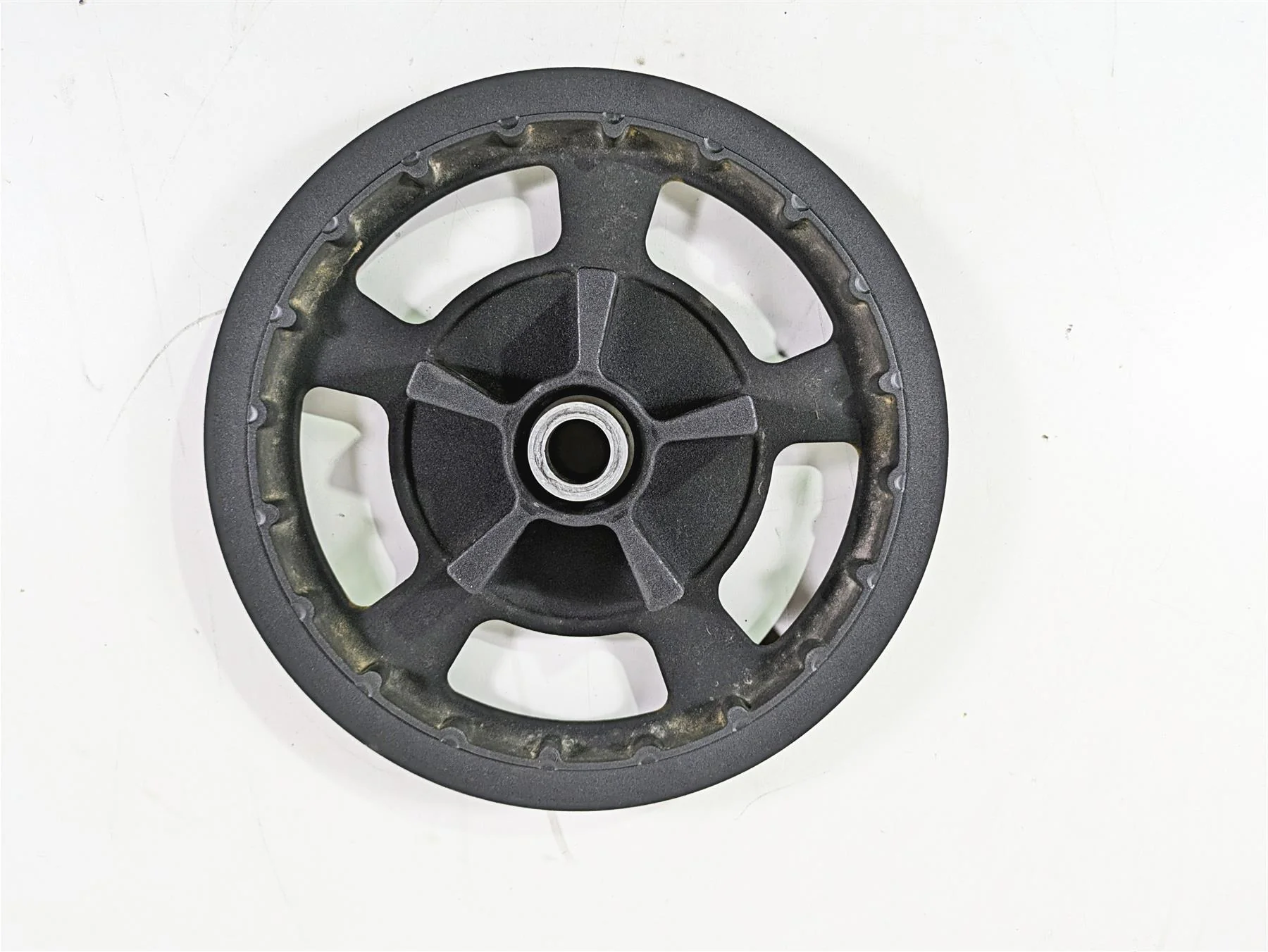 2017 Harley Touring FLHTKSE CVO E-Glide Rear Drive Belt Pulley 68T 1" 37781-09 - Image 2