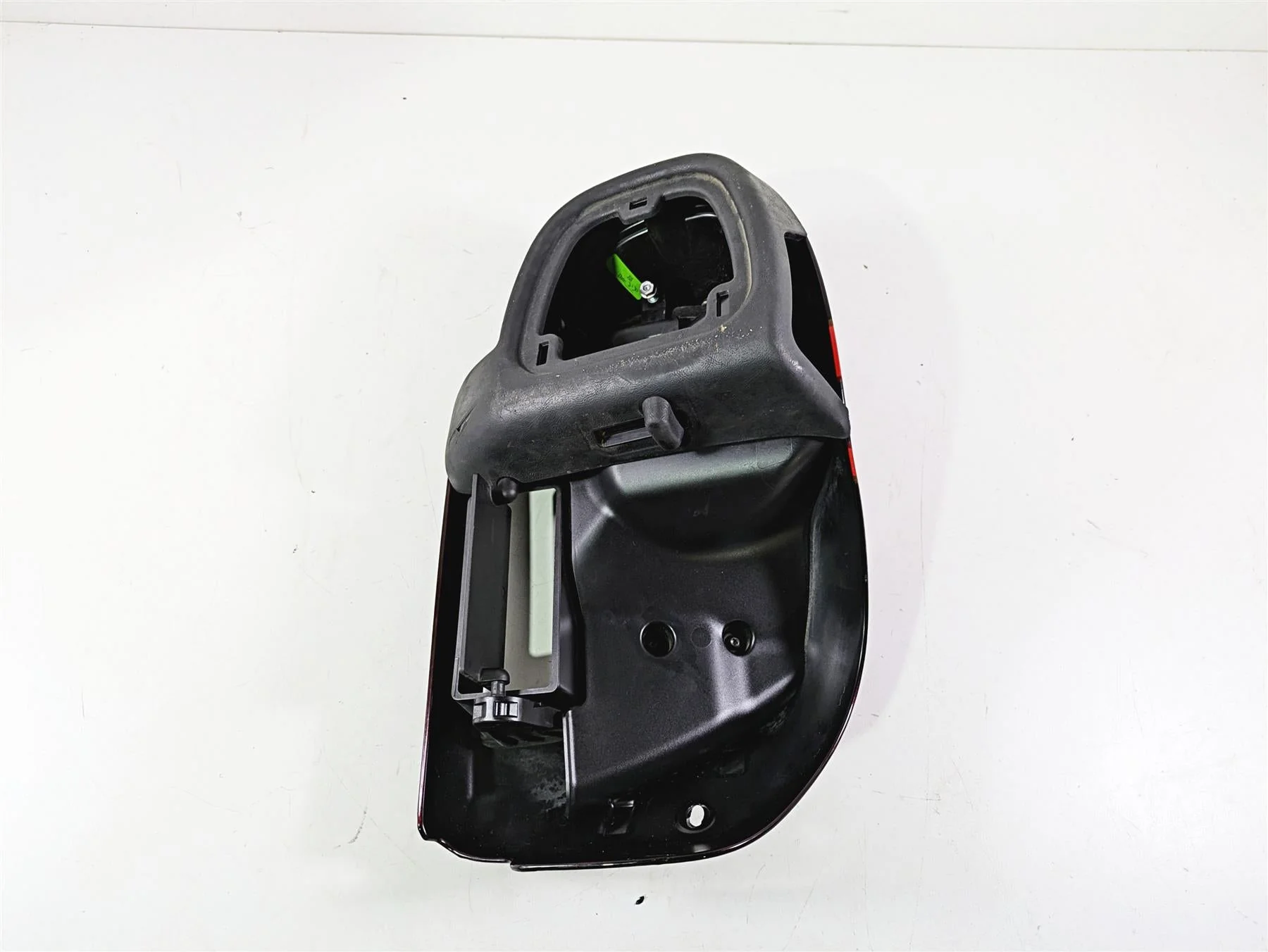 2017 Harley Touring FLHTKSE CVO E-Glide Right Lower Leg Fairing Cover 57100114 - Image 7