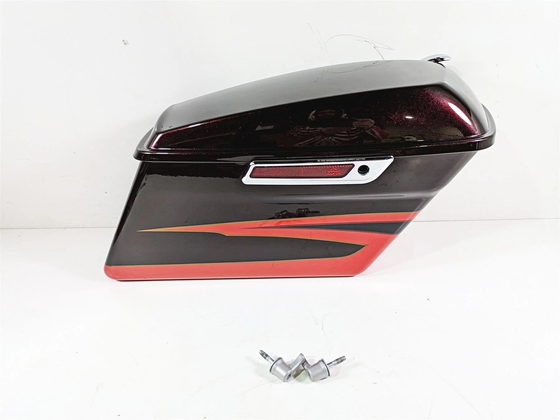 2017 Harley Touring FLHTKSE CVO E-Glide Right Saddlebag Black Garnet 90200412