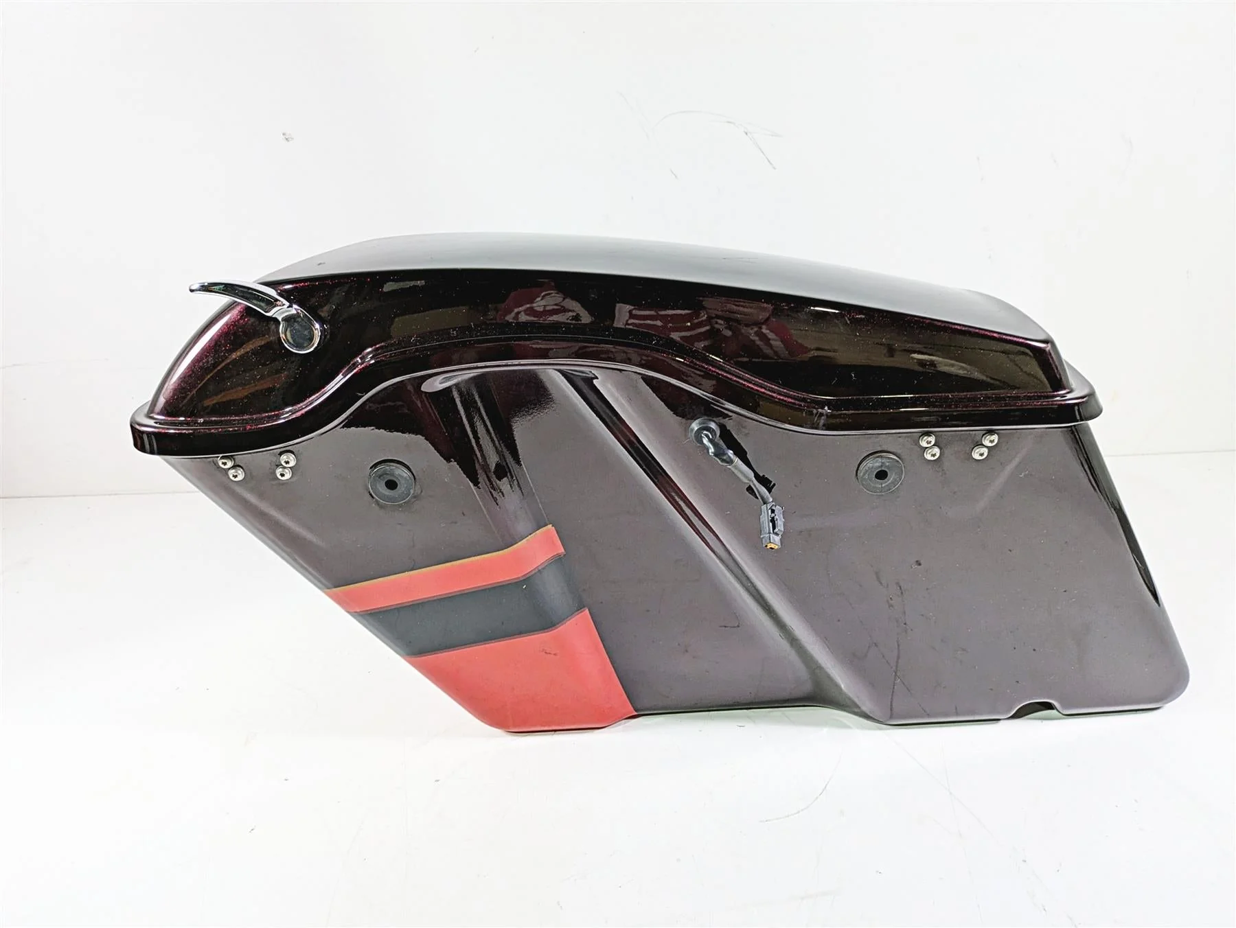 2017 Harley Touring FLHTKSE CVO E-Glide Right Saddlebag Black Garnet 90200412 - Image 3