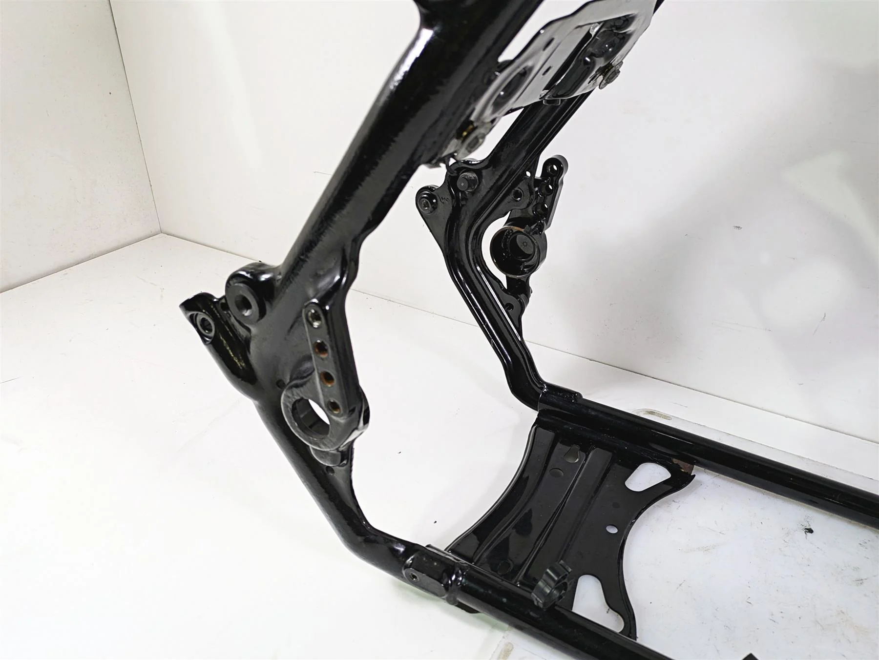 2017 Harley Touring FLHTKSE CVO E-Glide Straight Main Frame Chassis With Salvage Louisiana Title 47000344 - Image 6