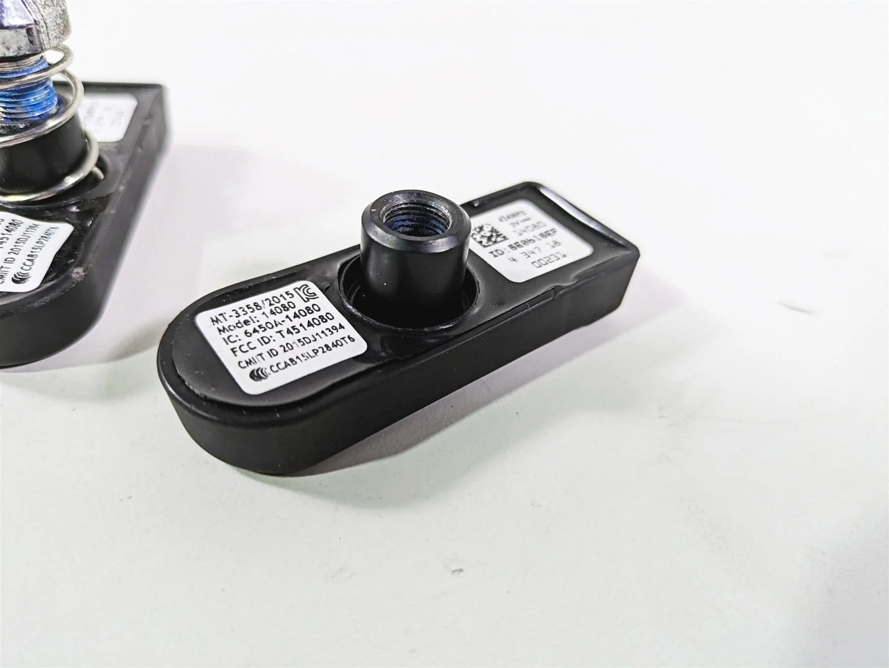 2017 Harley Touring FLHTKSE CVO E-Glide Tire Pressure Sensor Set -Read 32700052A - Image 11