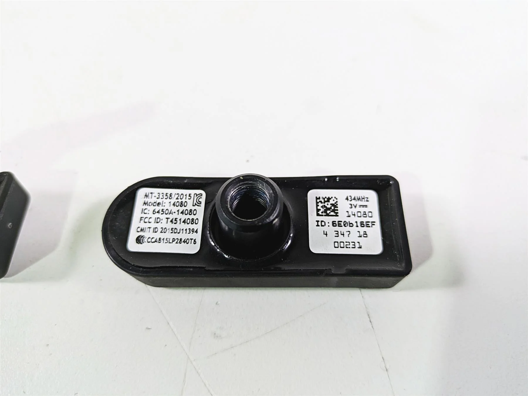 2017 Harley Touring FLHTKSE CVO E-Glide Tire Pressure Sensor Set -Read 32700052A - Image 4
