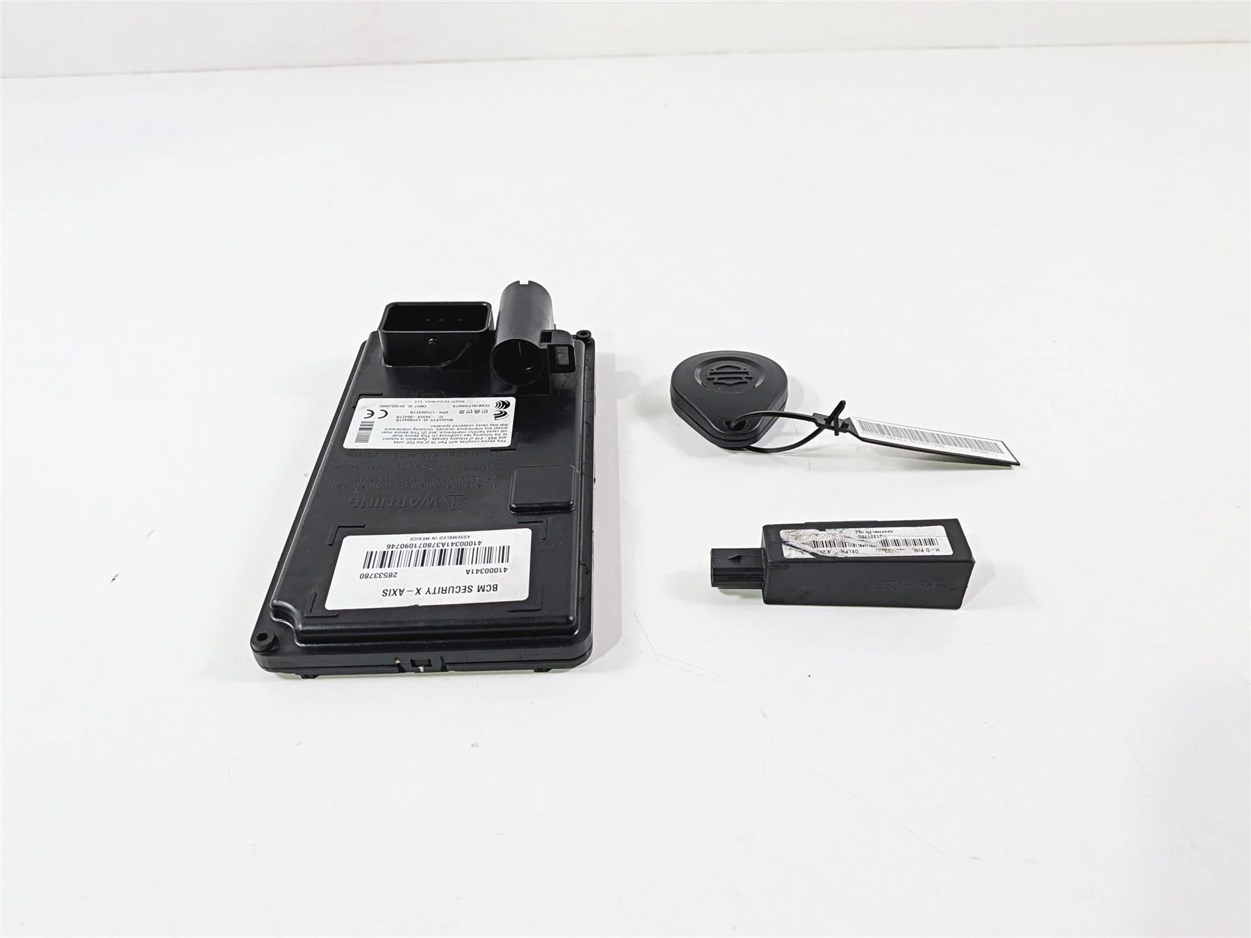 2017 Harley Touring FLHXS Street Glide Bcm Control Module Fob Antenna X-Axis 41000341A - Image 5