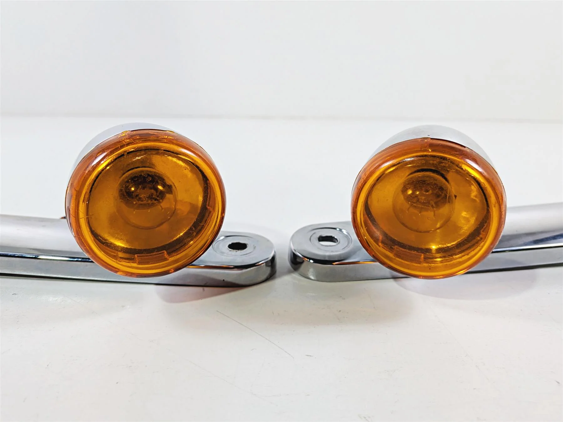 2017 Harley Touring FLHXS Street Glide Chrome Front Blinker & Mounts 68000036 68000037 - Image 11