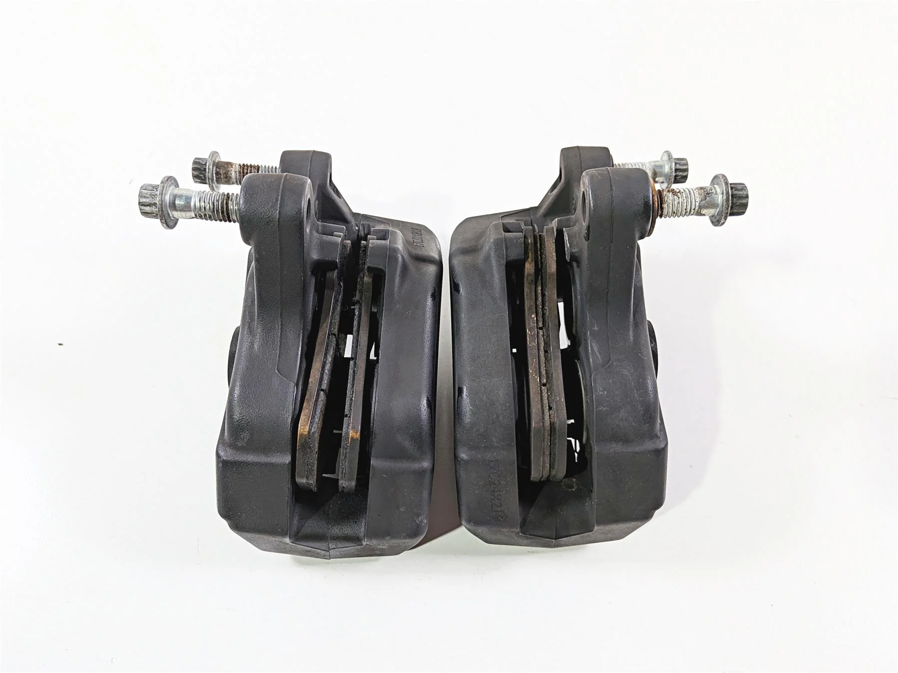 2017 Harley Touring FLHXS Street Glide Front Brake Caliper Set 43027-08 44023-08 - Image 7