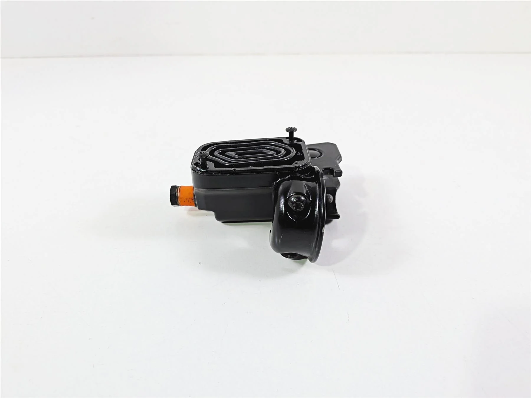 2017 Harley Touring FLHXS Street Glide Front Brake Master Cylinder 11/16 44551-08F - Image 3