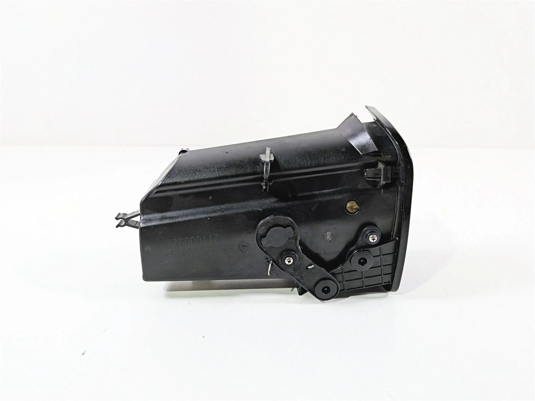 2017 Harley Touring FLHXS Street Glide Front Fairing Media Compartment 76000117 - Image 3