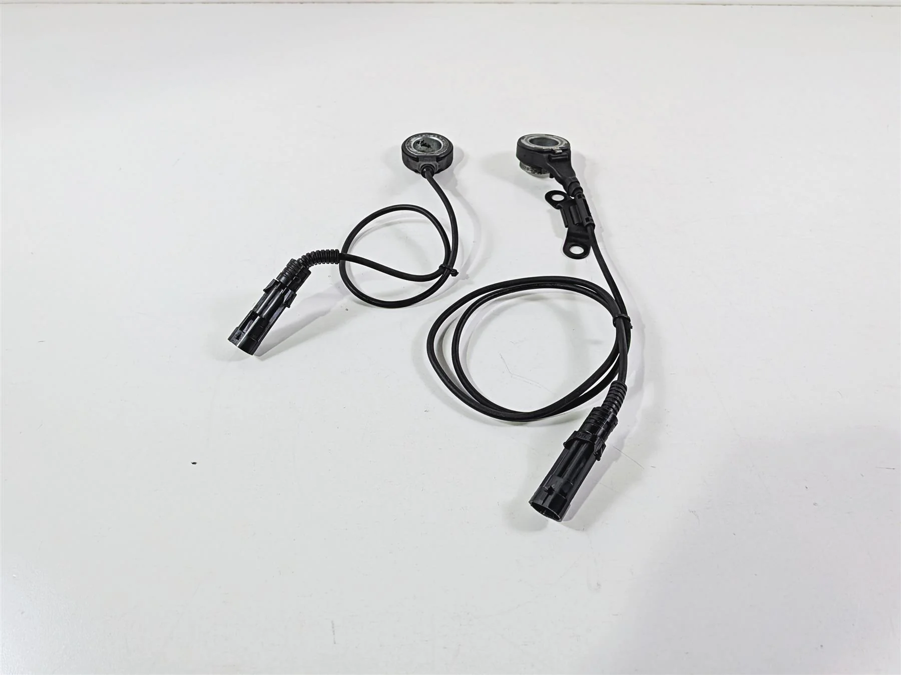 2017 Harley Touring FLHXS Street Glide Front Rear Abs Sensor Set 32700015 - Image 5