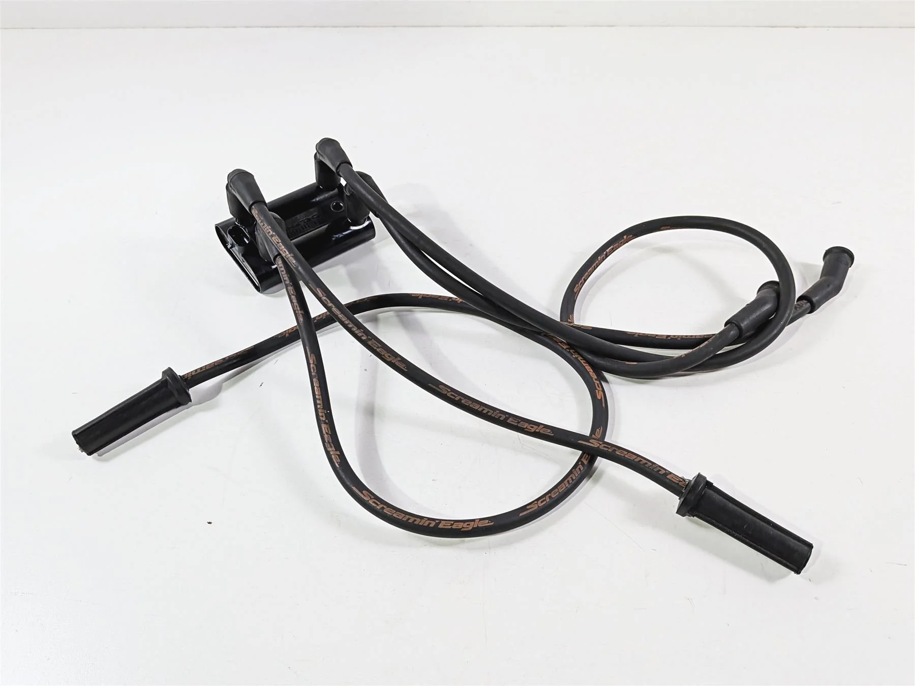 2017 Harley Touring FLHXS Street Glide Ignition Coil Wires & Plugs - Tested 31600017 - Image 12