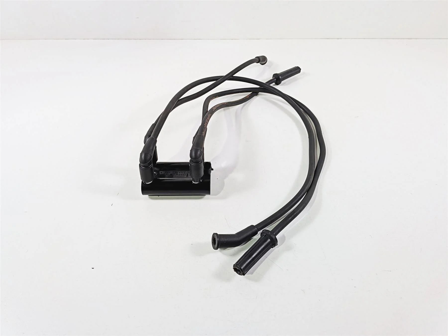 2017 Harley Touring FLHXS Street Glide Ignition Coil Wires & Plugs - Tested 31600017 - Image 2