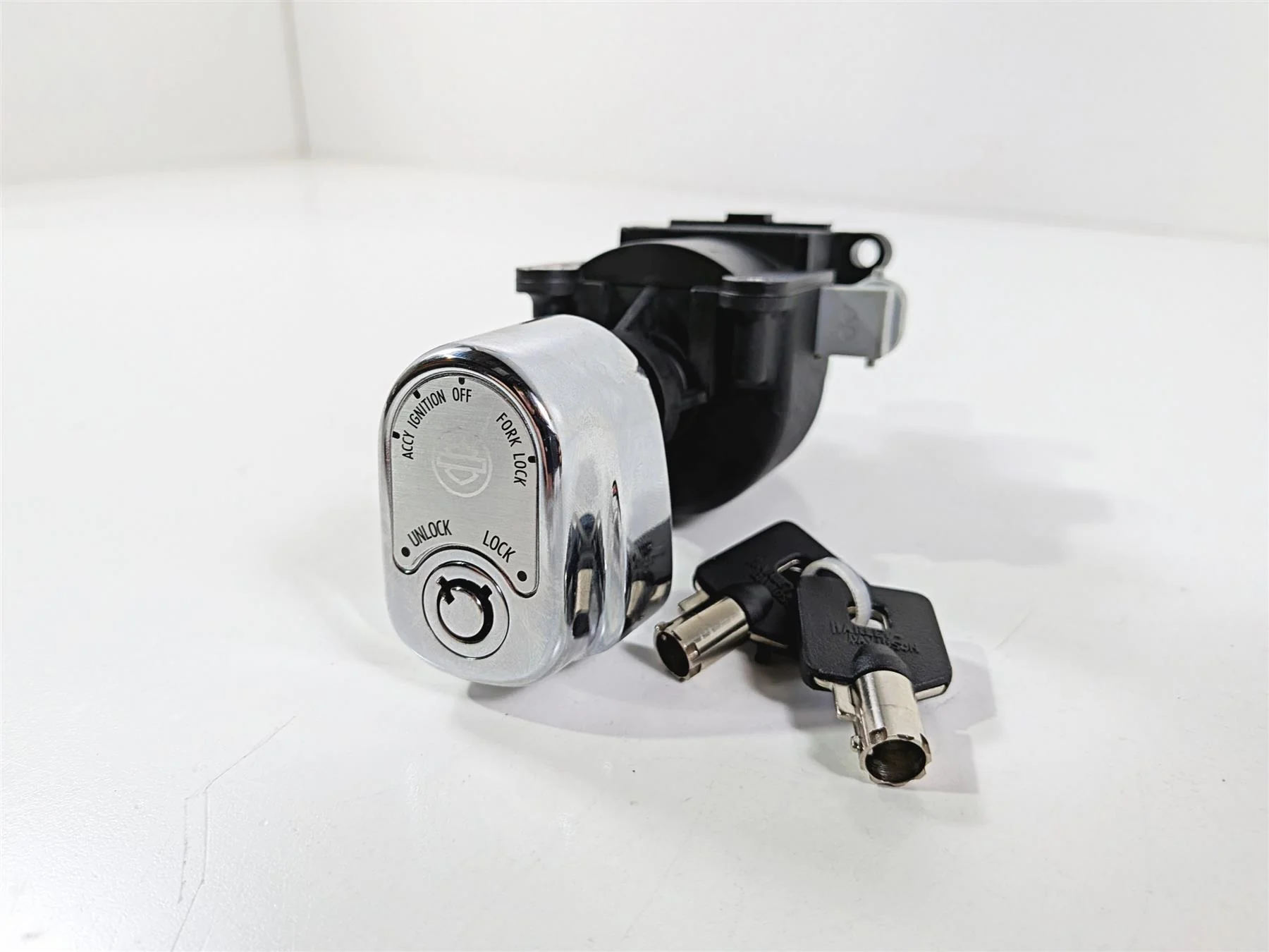 2017 Harley Touring FLHXS Street Glide Ignition Switch Key Set Chrome Knob 71400013B - Image 11