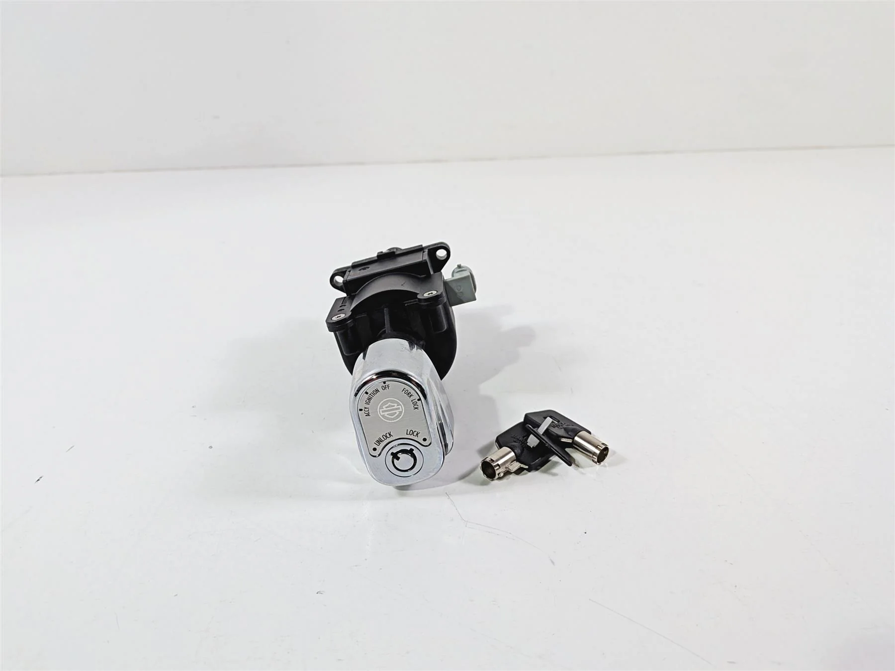 2017 Harley Touring FLHXS Street Glide Ignition Switch Key Set Chrome Knob 71400013B - Image 3