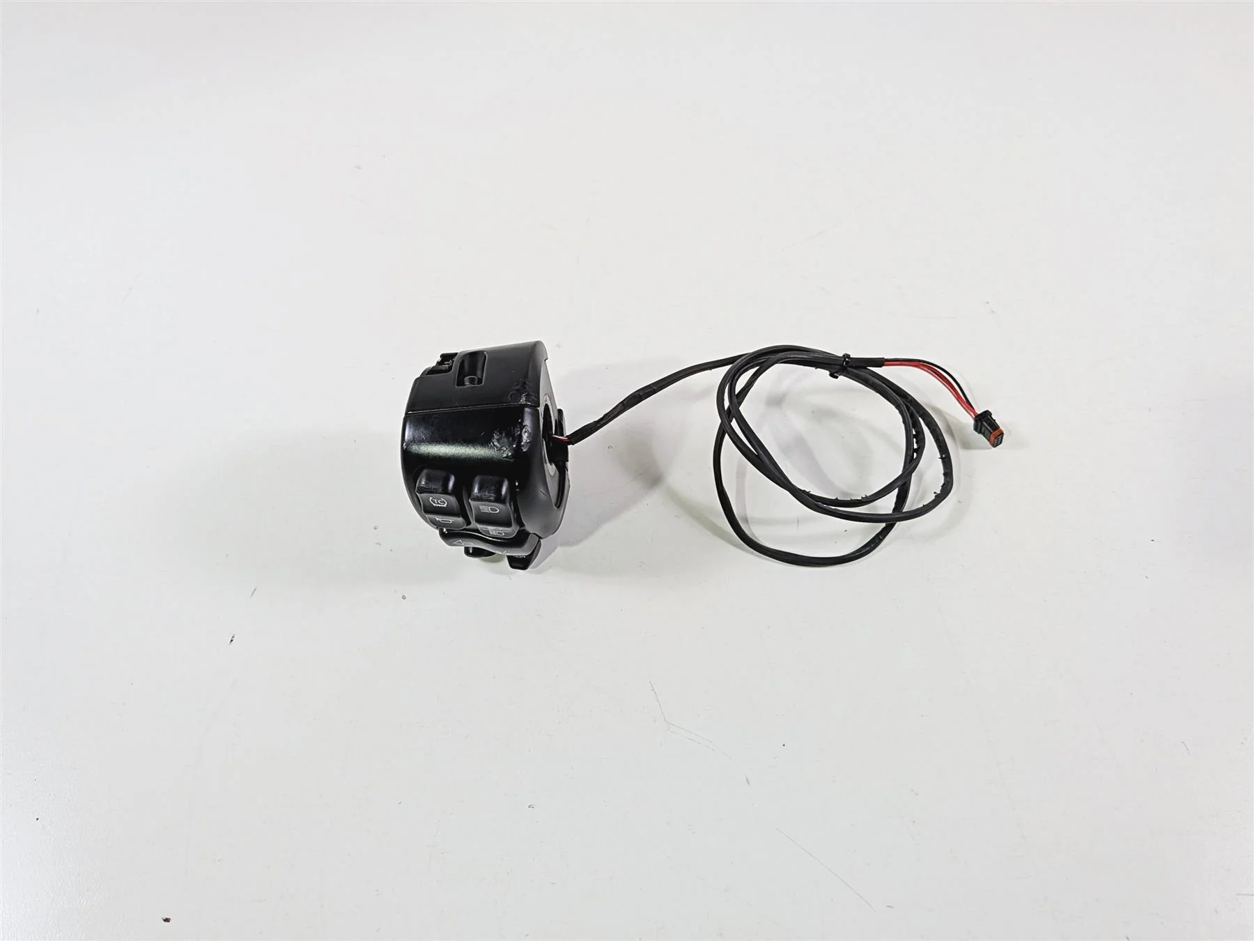 2017 Harley Touring FLHXS Street Glide Left Hand Control Switch Cruise -Read 71500128B - Image 2