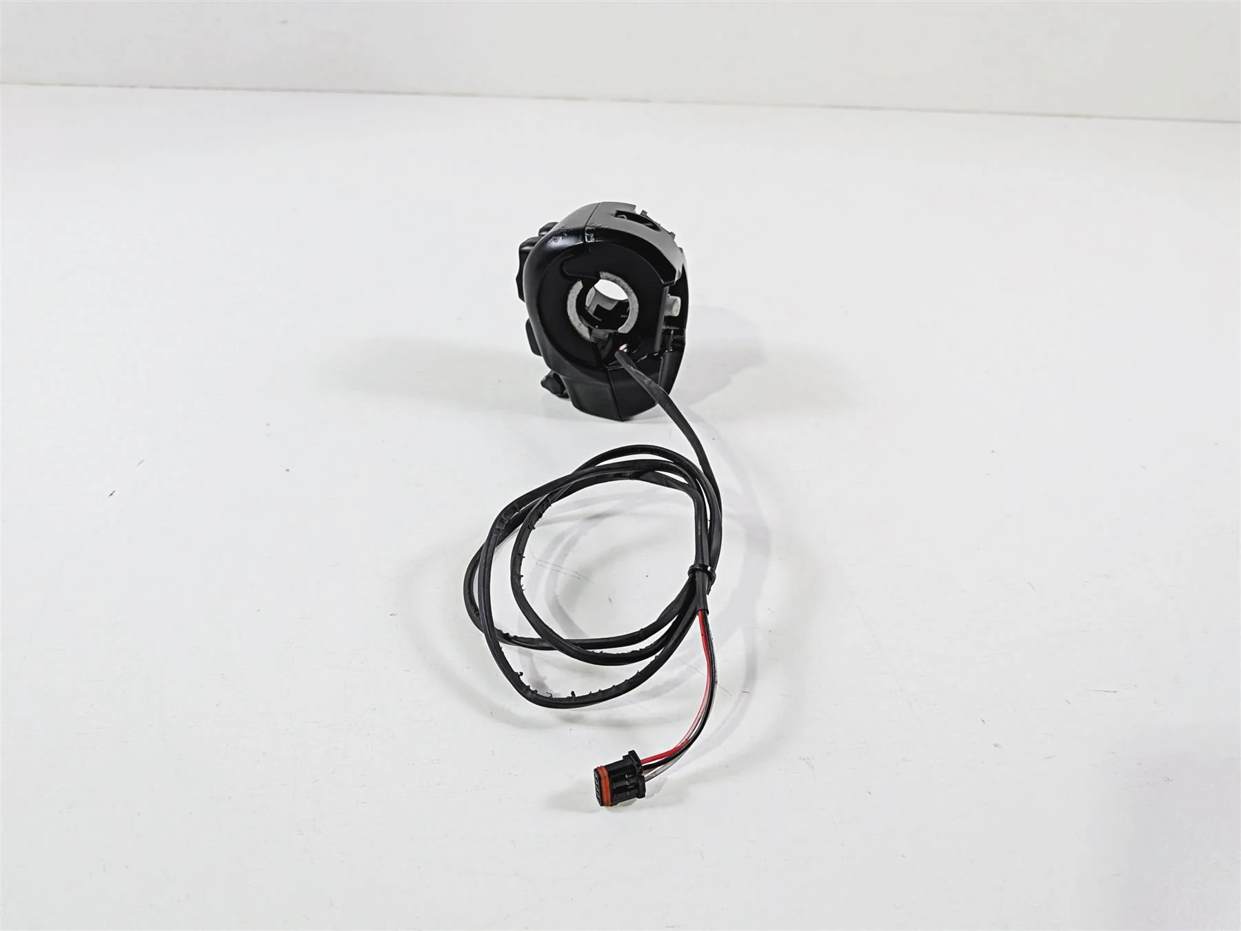 2017 Harley Touring FLHXS Street Glide Left Hand Control Switch Cruise -Read 71500128B - Image 6