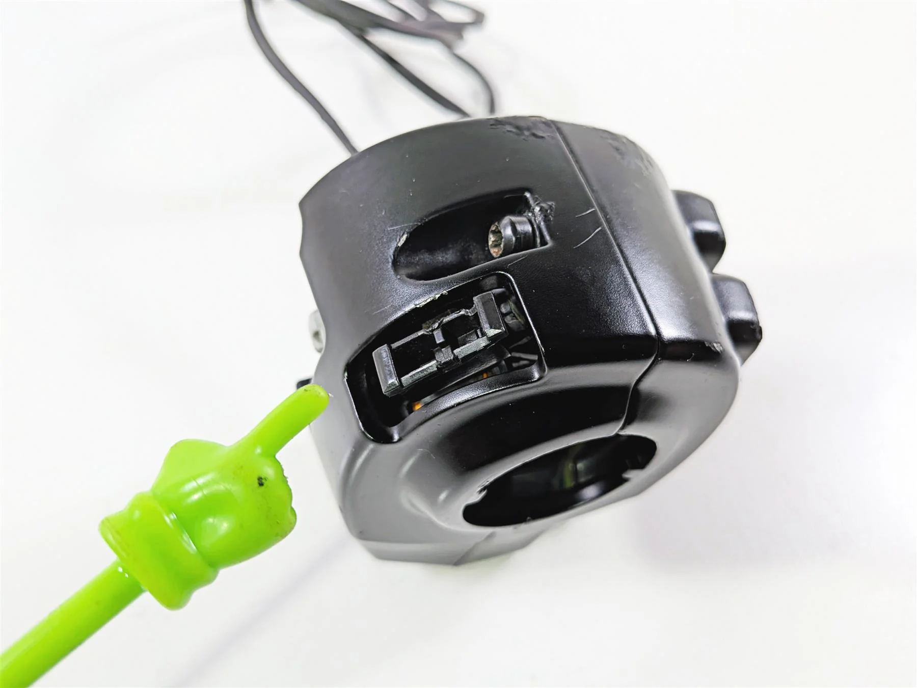 2017 Harley Touring FLHXS Street Glide Left Hand Control Switch Cruise -Read 71500128B - Image 9