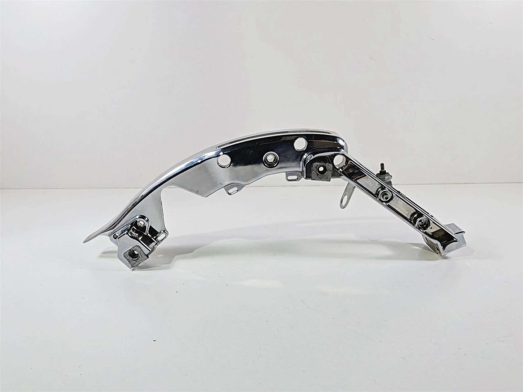 2017 Harley Touring FLHXS Street Glide Left Rear Chrome Saddlebag Support 90200503 - Image 3