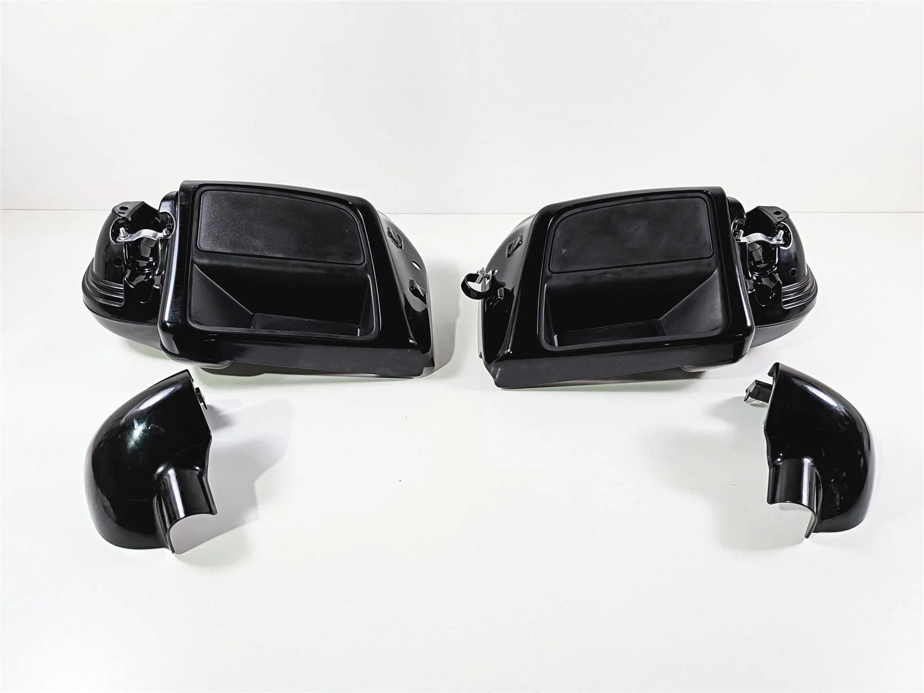 2017 Harley Touring FLHXS Street Glide Left Right Leg Fairing Set Speaker Holes
