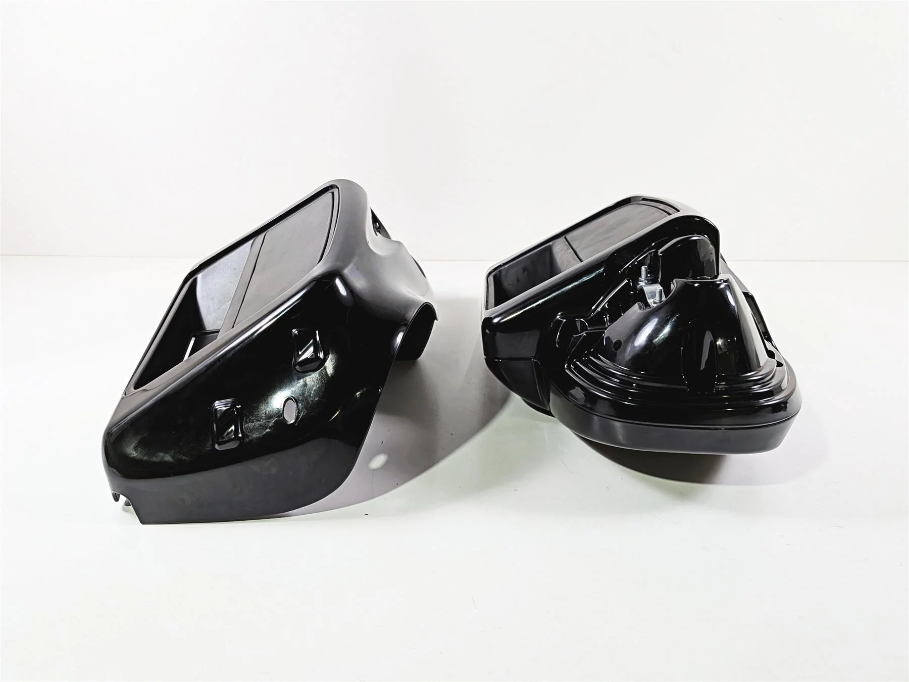 2017 Harley Touring FLHXS Street Glide Left Right Leg Fairing Set Speaker Holes - Image 5