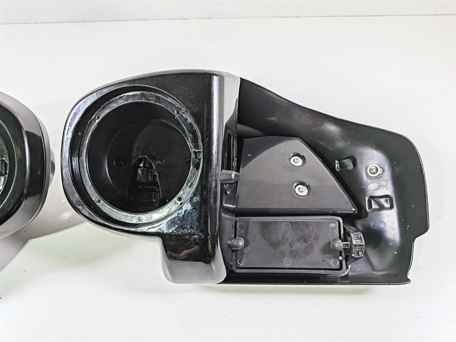 2017 Harley Touring FLHXS Street Glide Left Right Leg Fairing Set Speaker Holes - Image 8