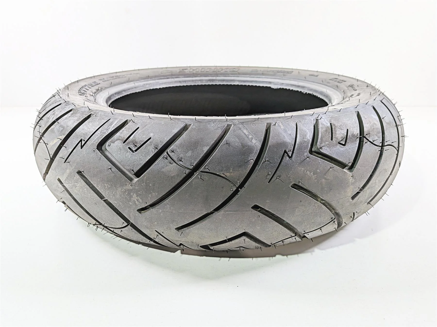 2017 Harley Touring FLHXS Street Glide Rear Tire  874809
