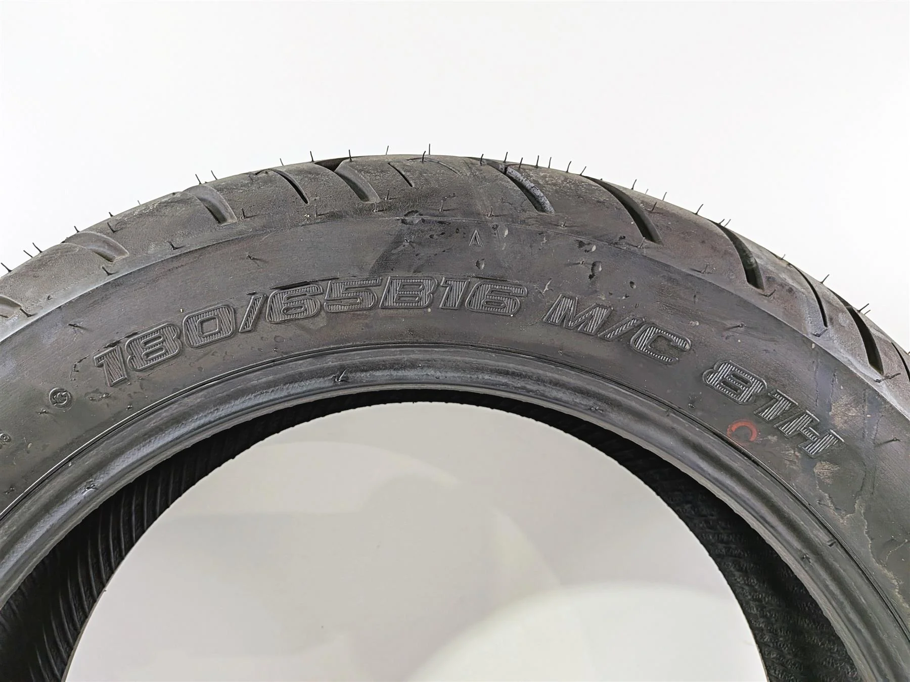 2017 Harley Touring FLHXS Street Glide Rear Tire  874809 - Image 10