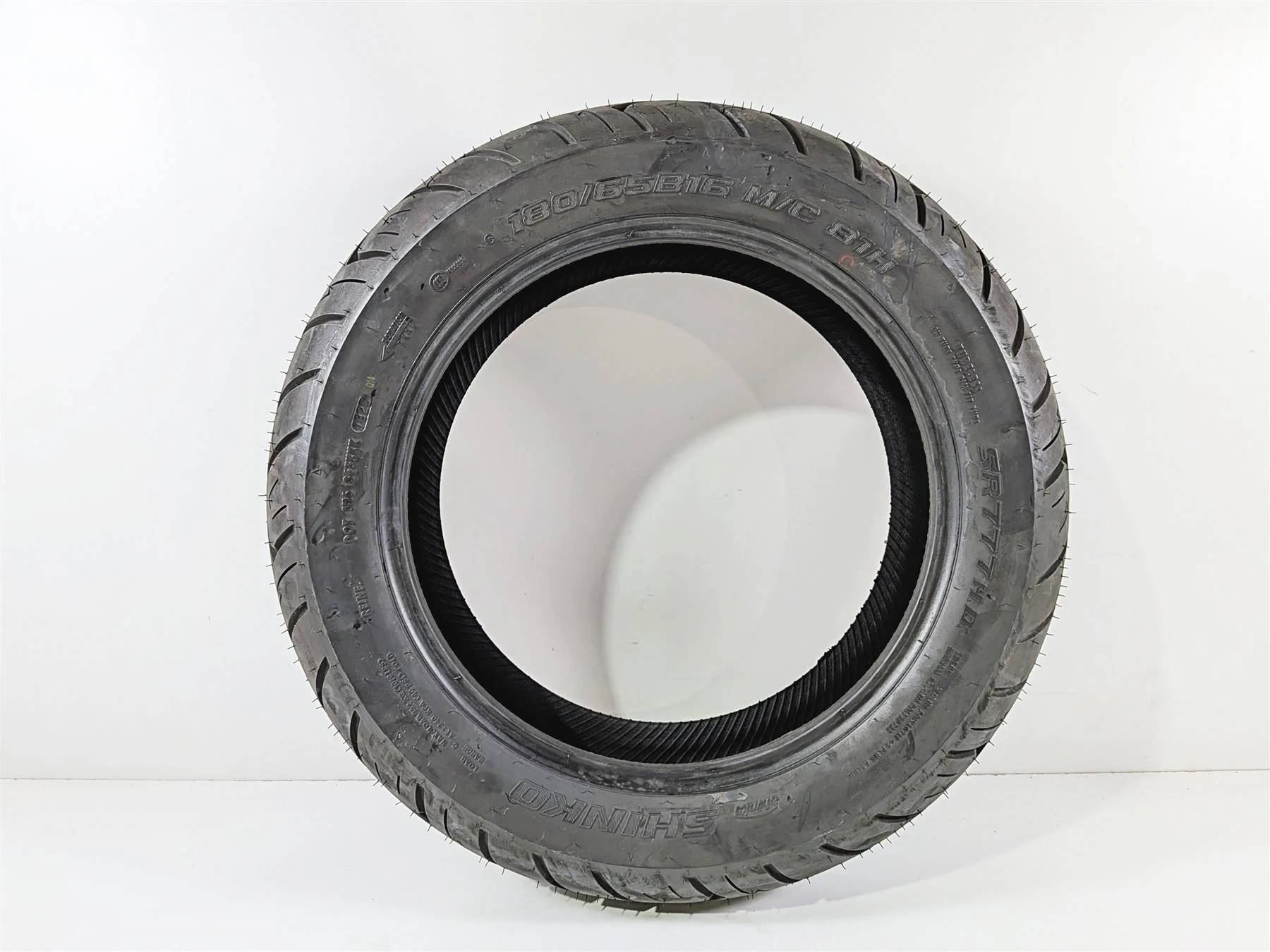 2017 Harley Touring FLHXS Street Glide Rear Tire  874809 - Image 9