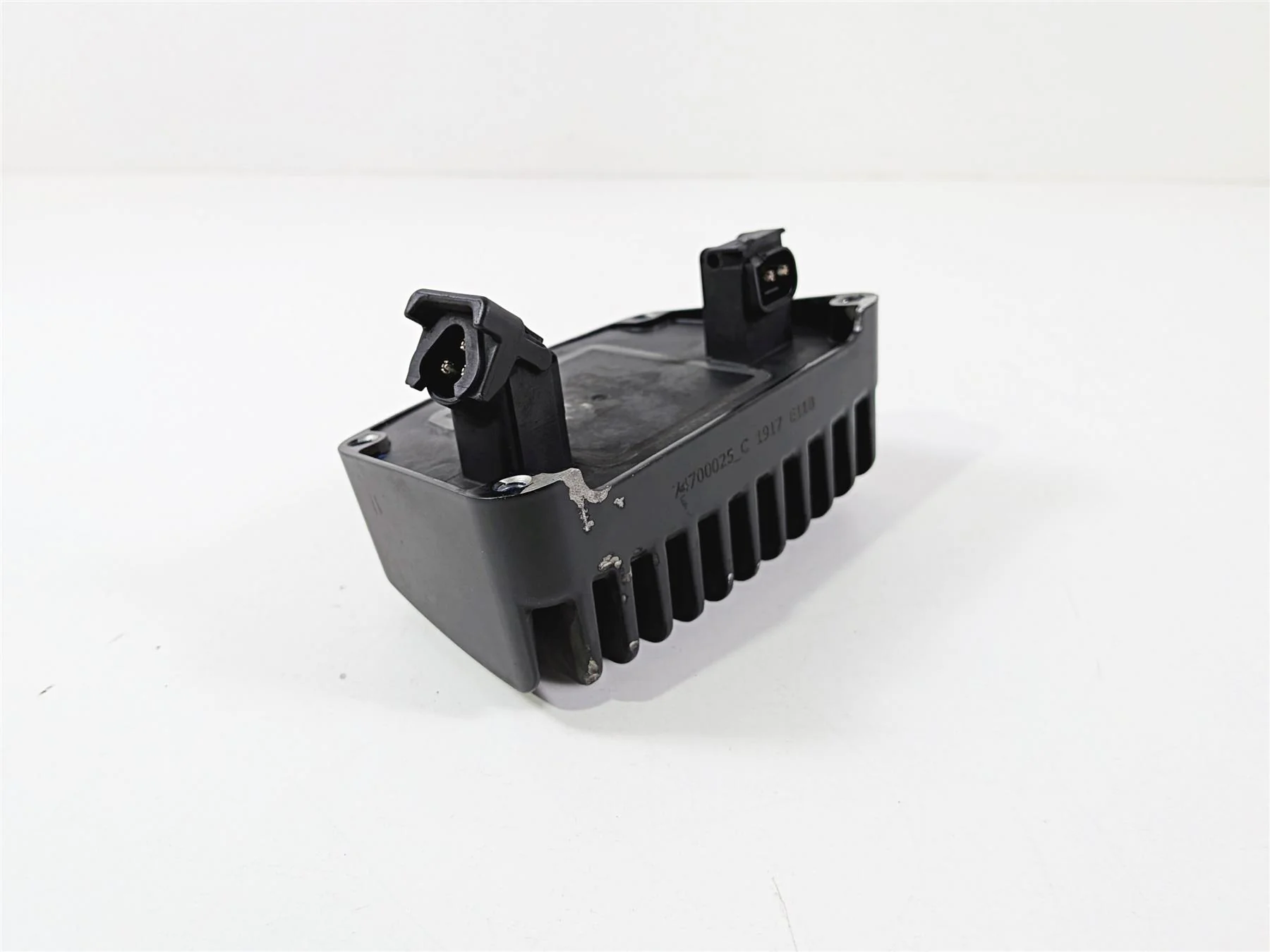 2017 Harley Touring FLHXS Street Glide Rectifier Voltage Regulator 74700025 - Image 8