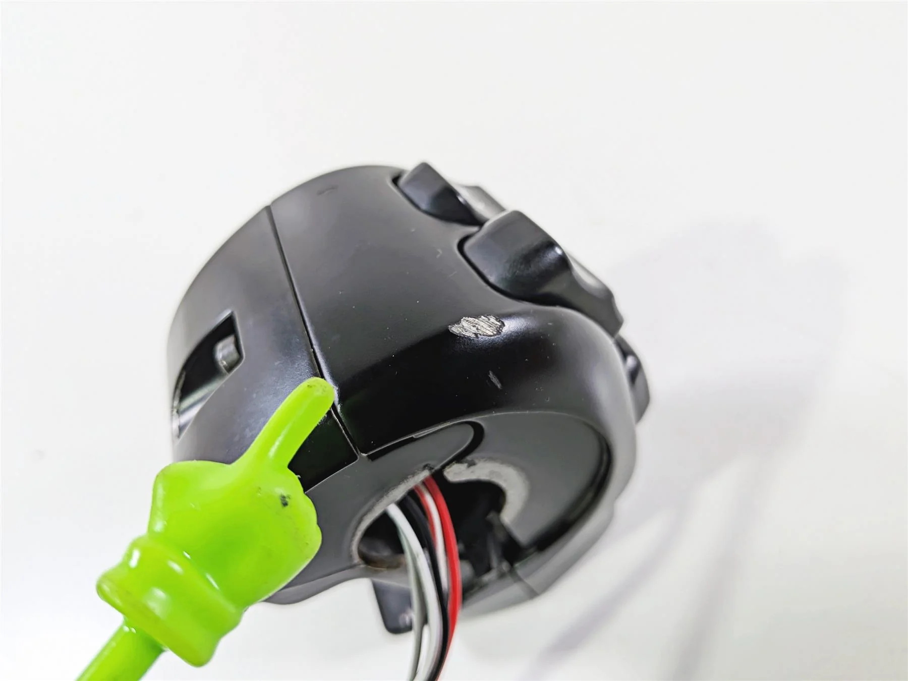 2017 Harley Touring FLHXS Street Glide Right Hand Control Switch 71500129C - Image 10