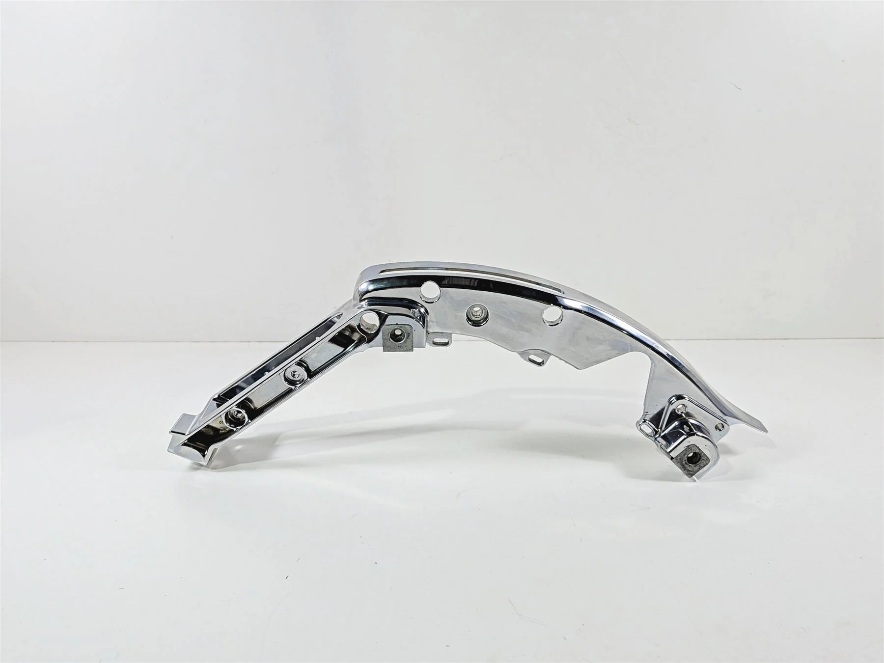 2017 Harley Touring FLHXS Street Glide Right Rear Chrome Saddlebag Support 90200502 - Image 2