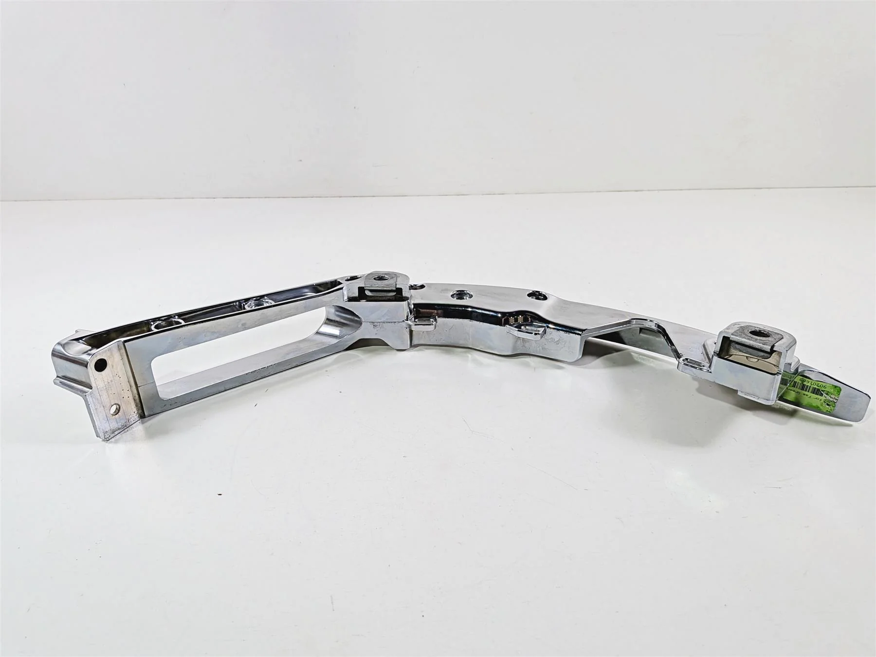2017 Harley Touring FLHXS Street Glide Right Rear Chrome Saddlebag Support 90200502 - Image 6