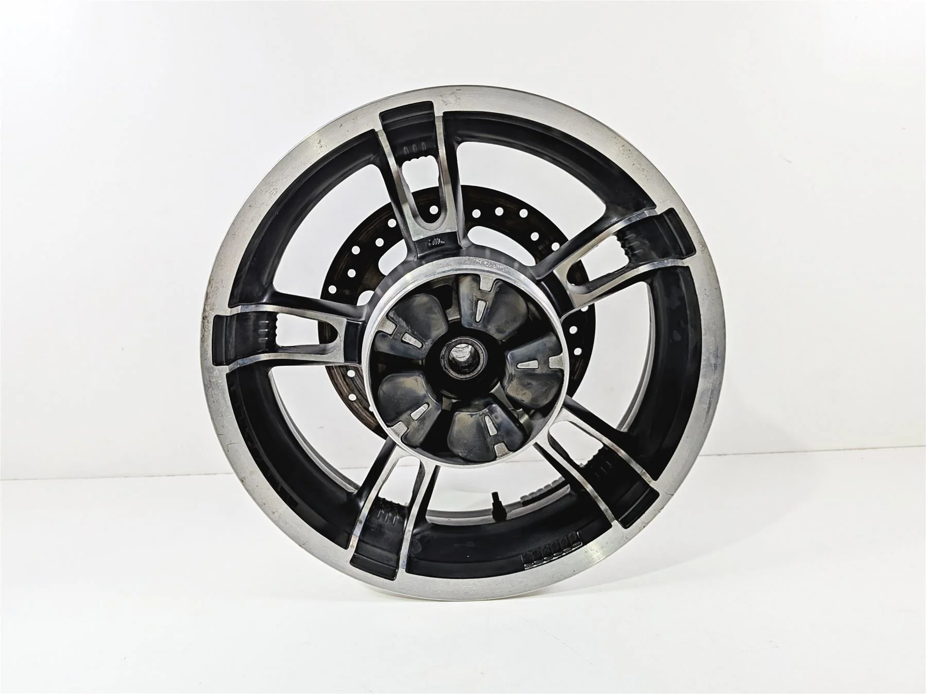 2017 Harley Touring FLHXS Street Glide Straight Enforcer Rear Wheel Rim 16x5 40900033