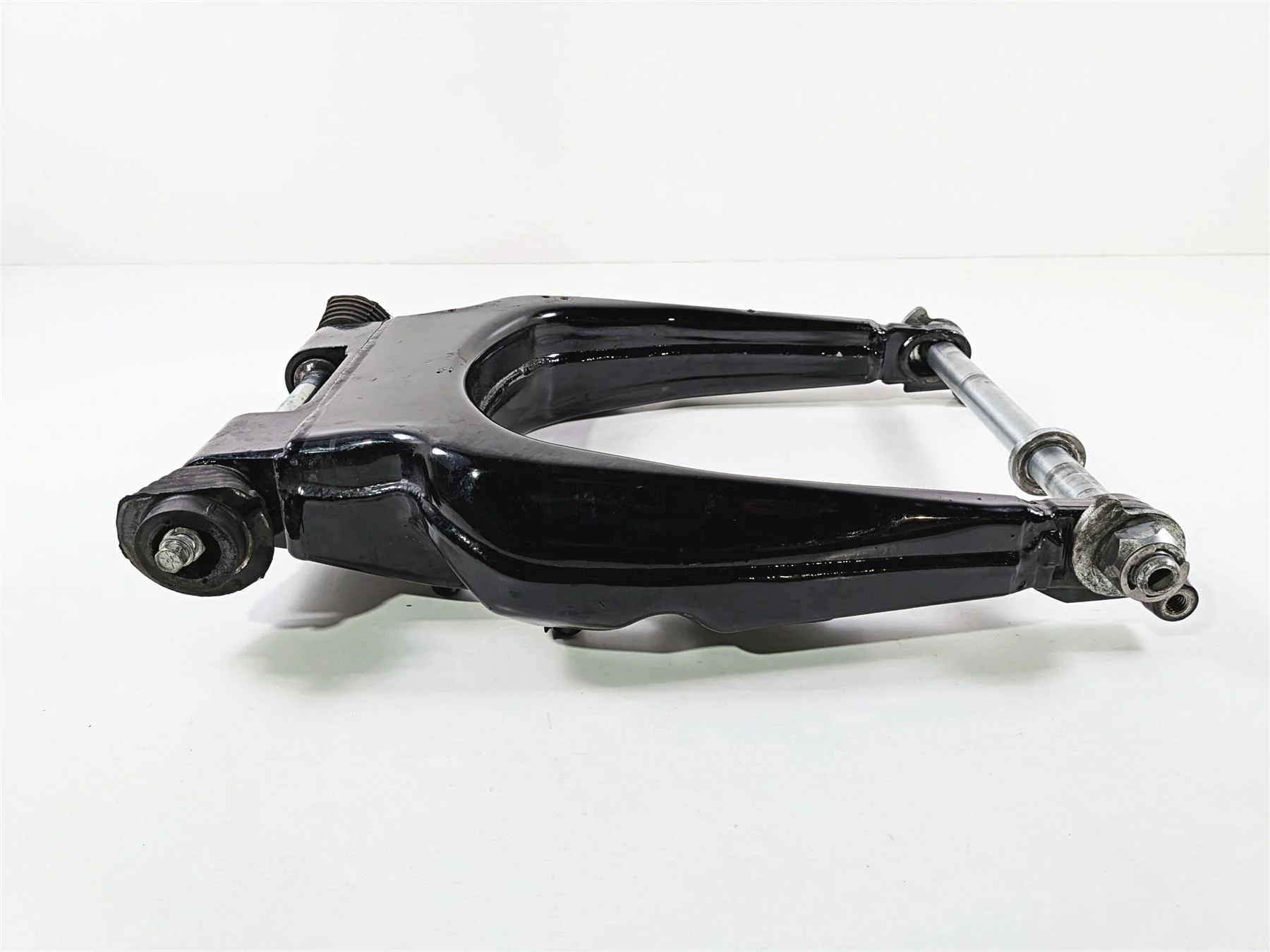 2017 Harley Touring FLHXS Street Glide Swingarm Swing Arm & Axle 47549-09A 45470-99 - Image 11