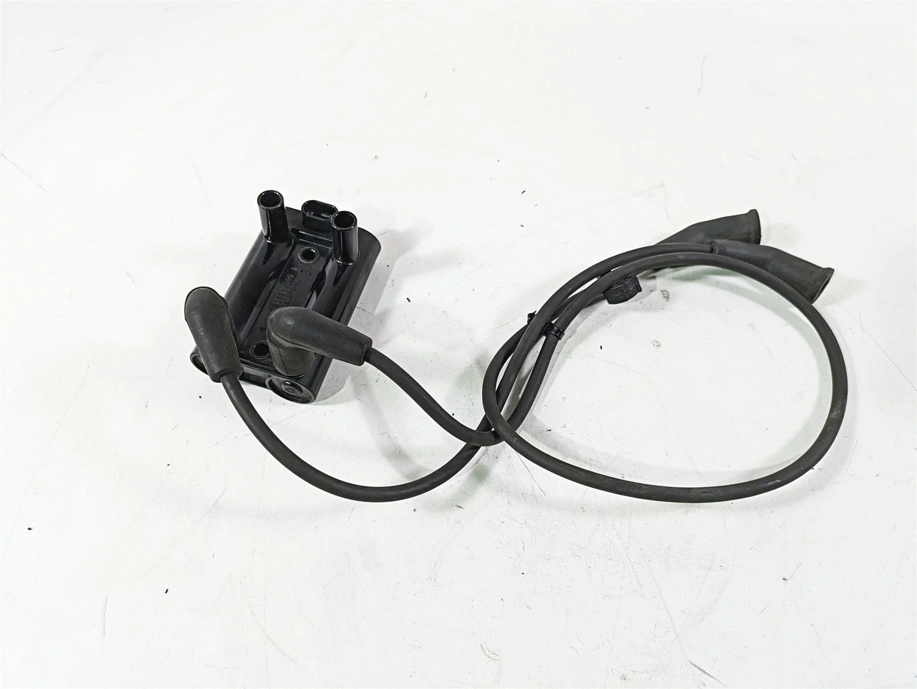 2017 Harley Touring FLTRXS Road Glide Delphi Ignition Coil & 2 Wires 31600017 - Image 2