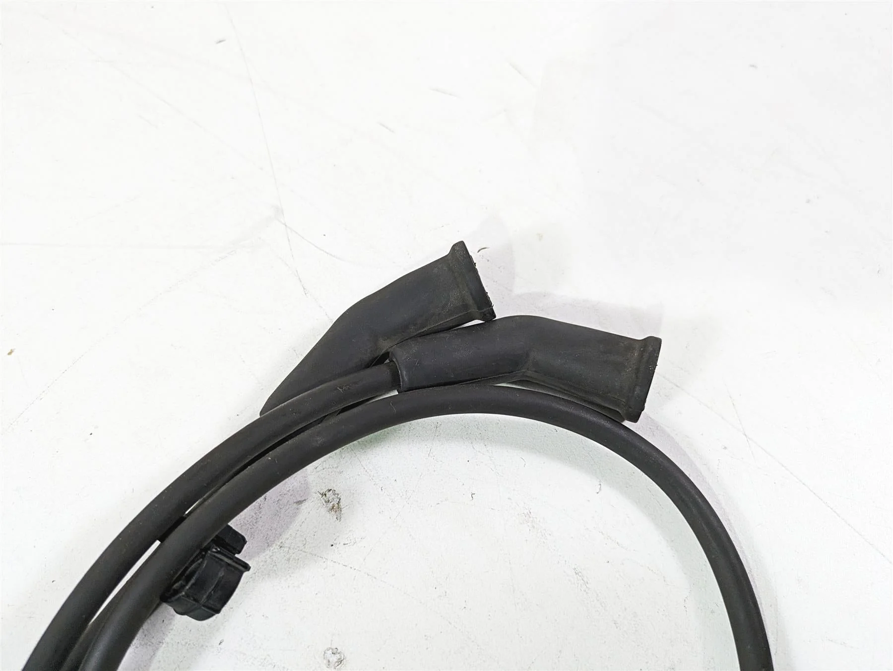 2017 Harley Touring FLTRXS Road Glide Delphi Ignition Coil & 2 Wires 31600017 - Image 3