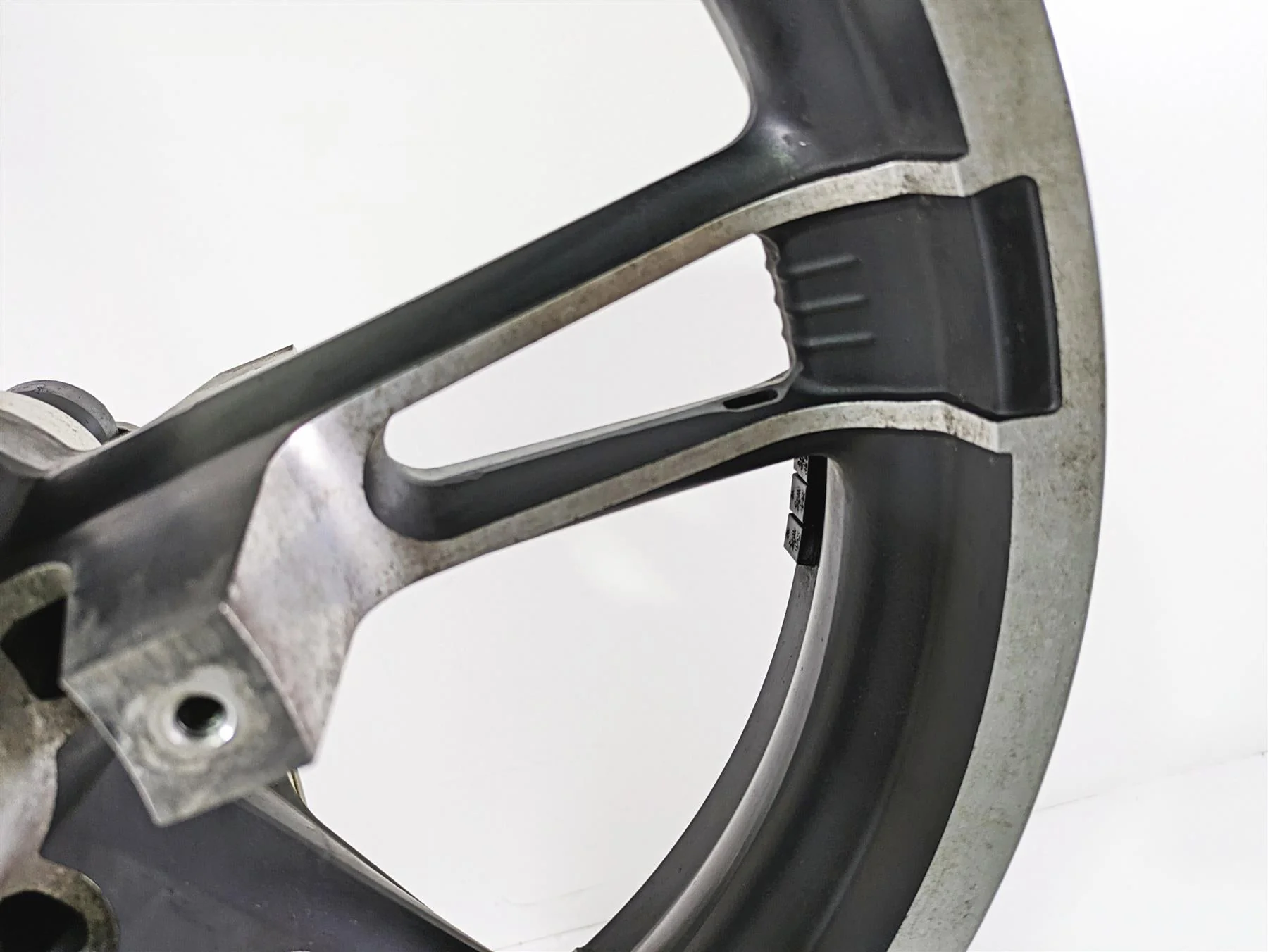 2017 Harley Touring FLTRXS Road Glide Front Wheel Enforcer 19x3.5 -READ 43300027 - Image 7