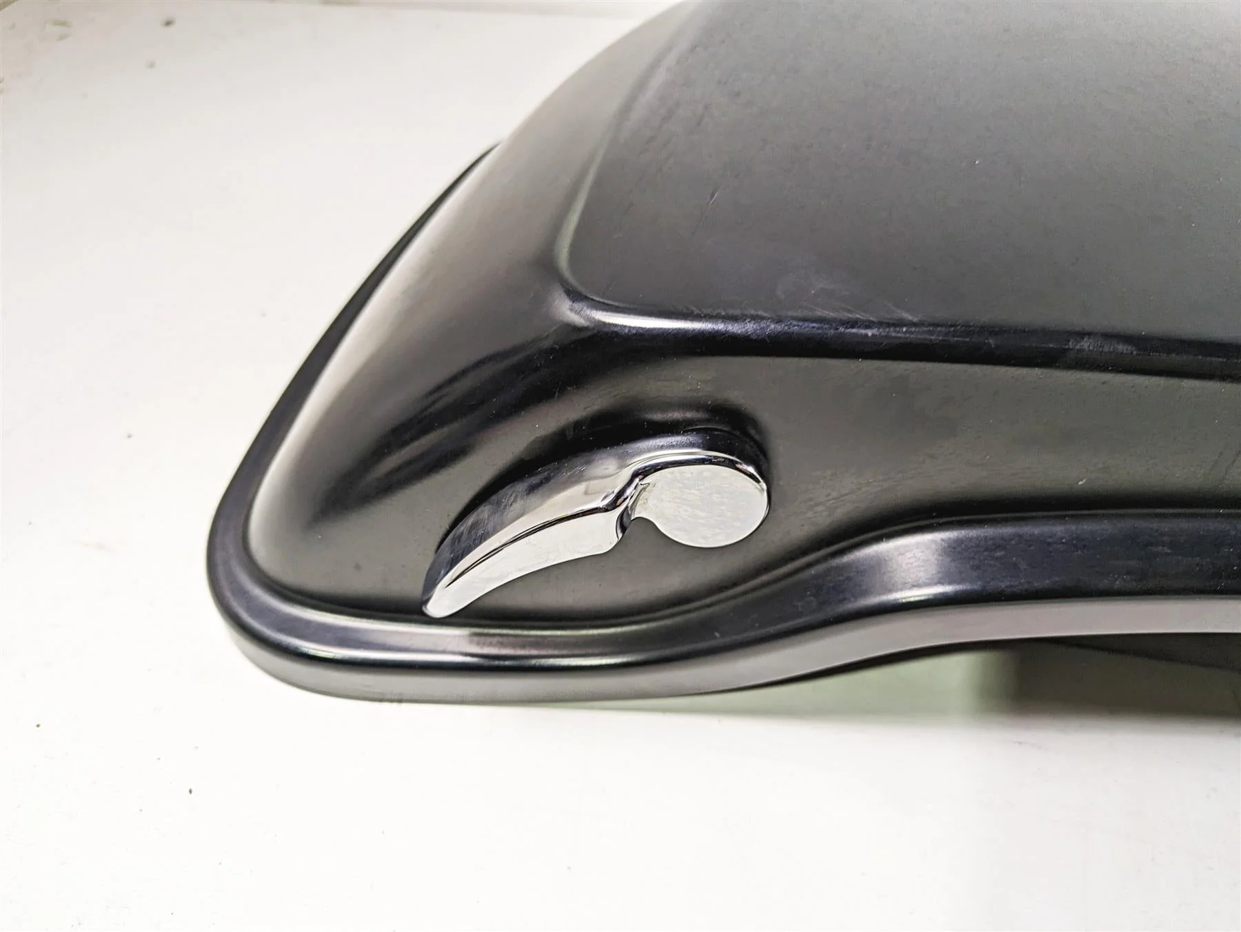 2017 Harley Touring FLTRXS Road Glide Left Right Saddlebag Lid Set Key 90200411 - Image 9