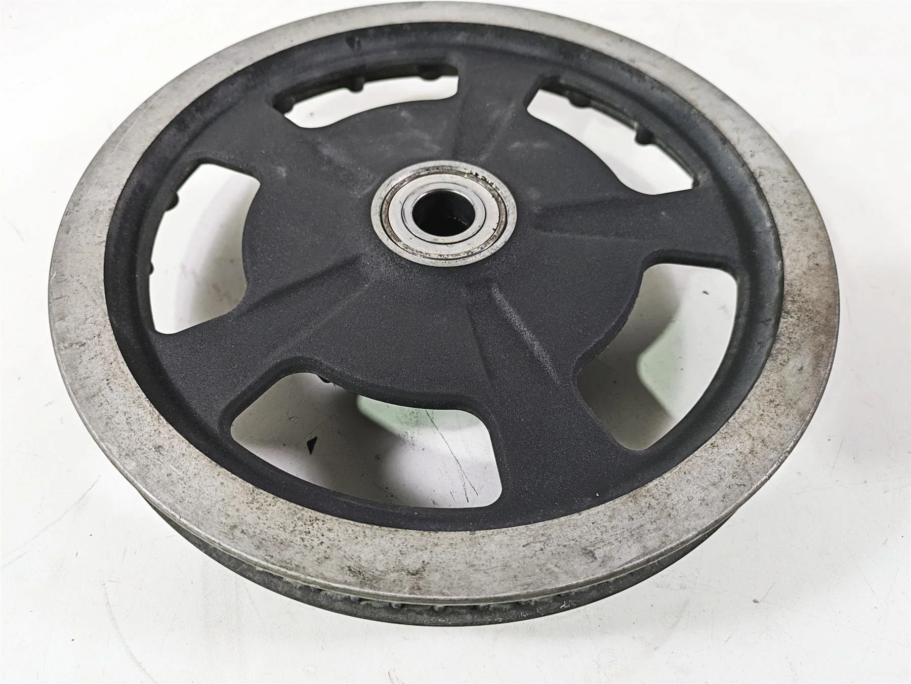 2017 Harley Touring FLTRXS Road Glide Rear Drive Sprocket Pulley 68T 37781-09 - Image 2
