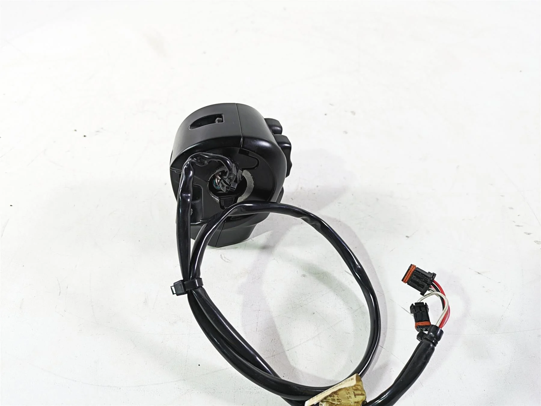 2017 Harley Touring FLTRXS Road Glide Right Hand Control Switch 71500129C - Image 7