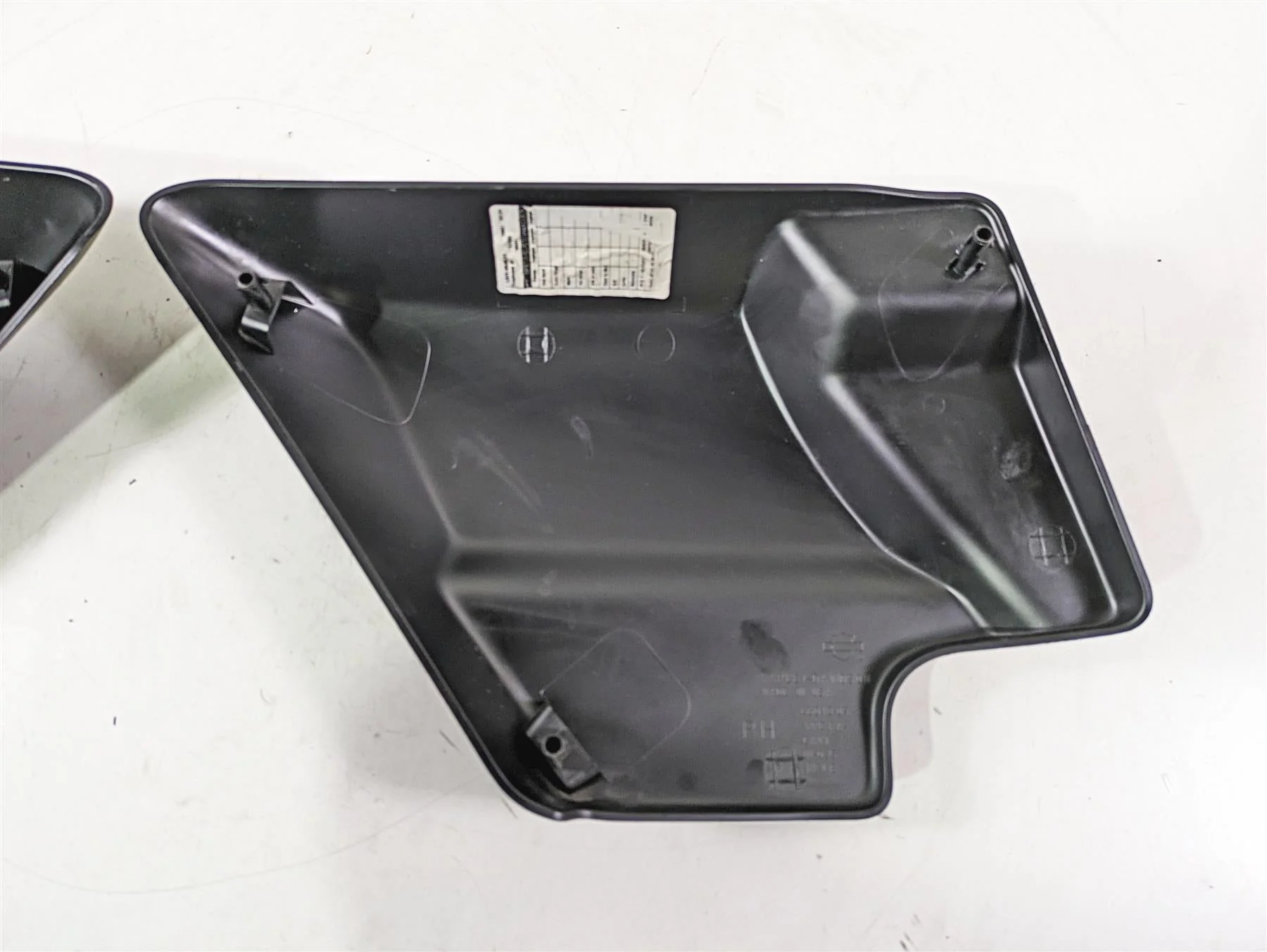 2017 Harley Touring FLTRXS Road Glide Side Cover Fairing Set 66048-09A 66250-09 - Image 10